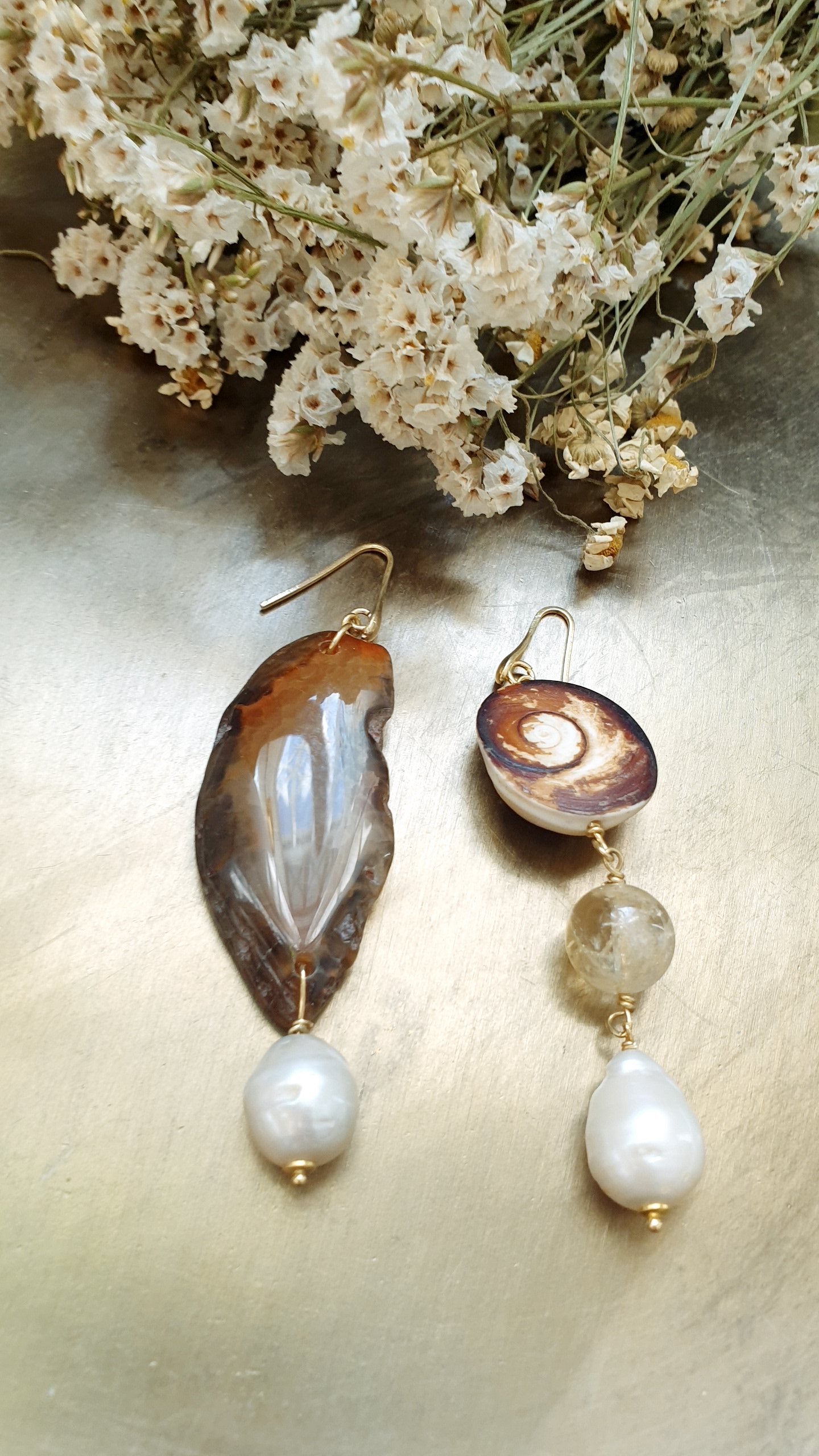 Orecchini in argento con agat, occhio di S Lucia, quarzo citrino, perle barocche