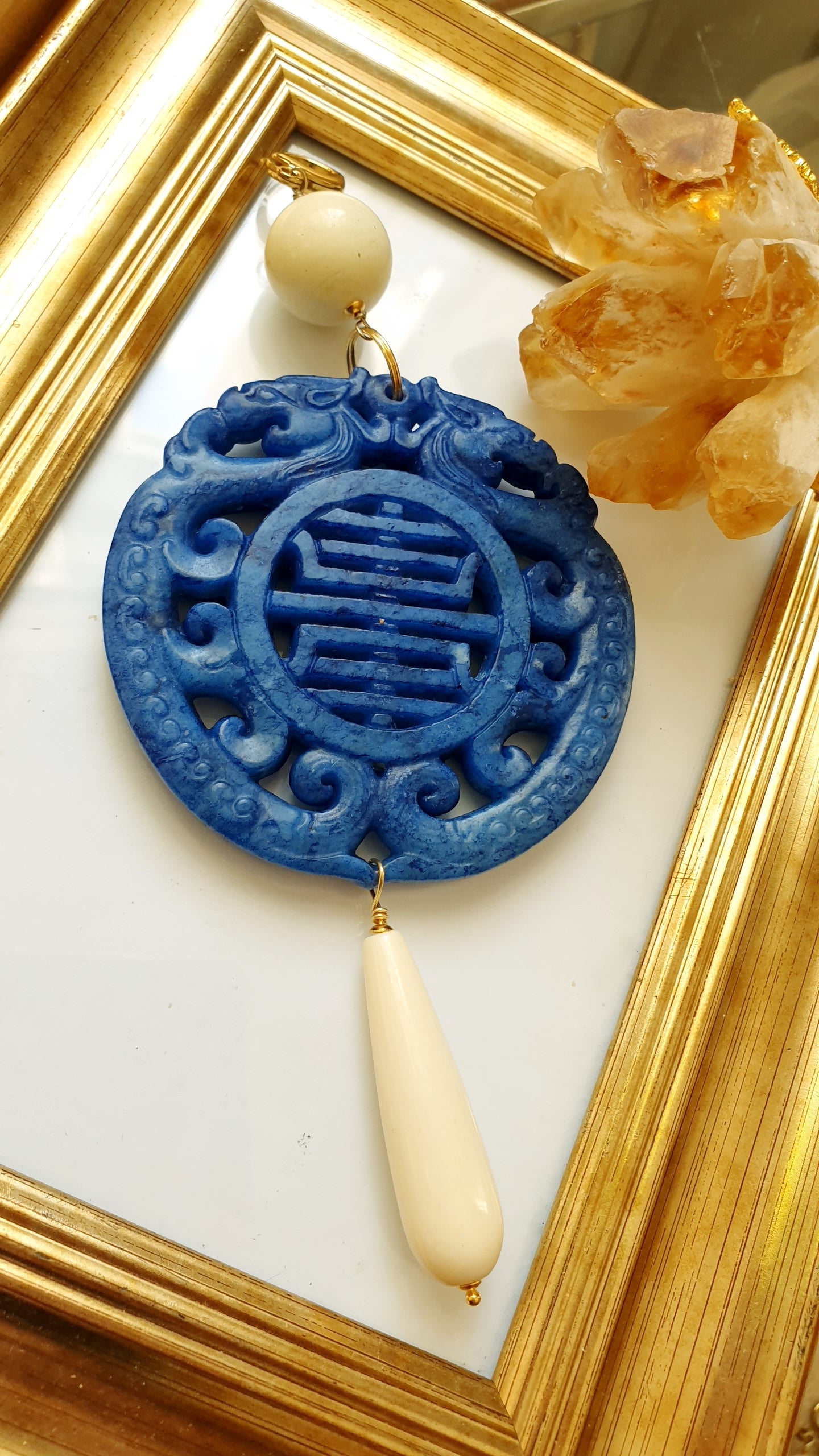 Ciondolo mala con giada e agata bianca