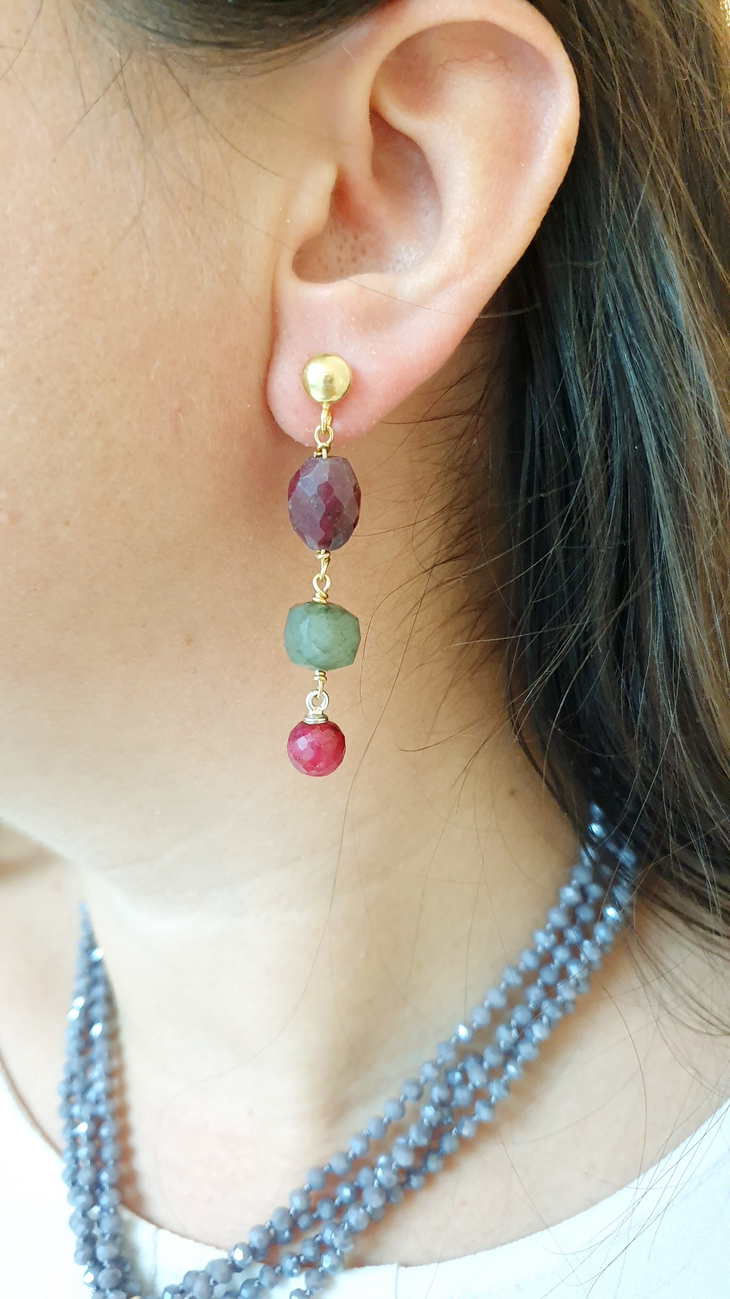 Orecchini in argento con granato, labradorite, radice di ruubino