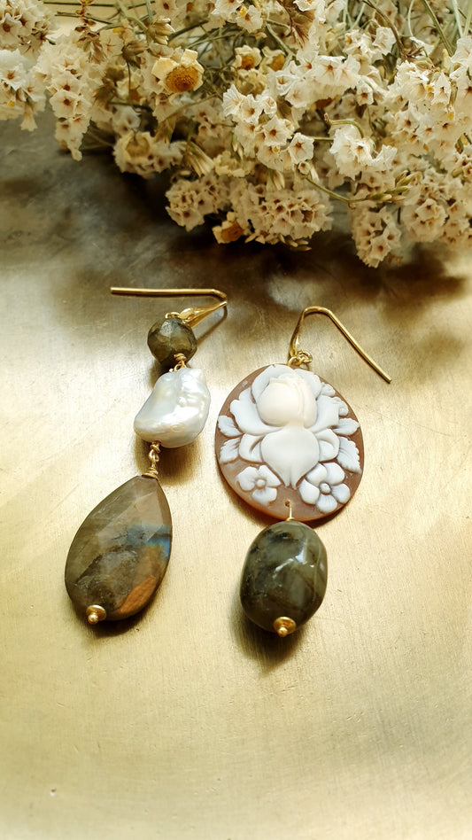 Orecchini in argento com cammeo, labradorite perla.