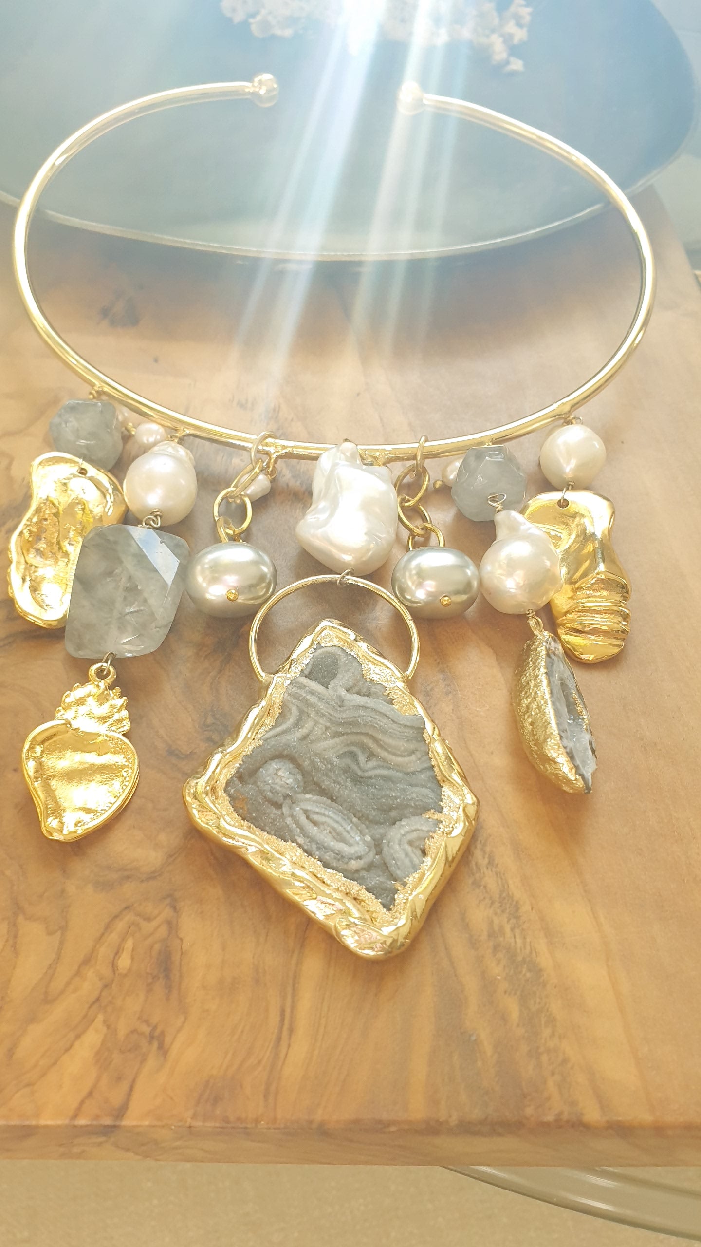 Collana placcata oro con druse e perle