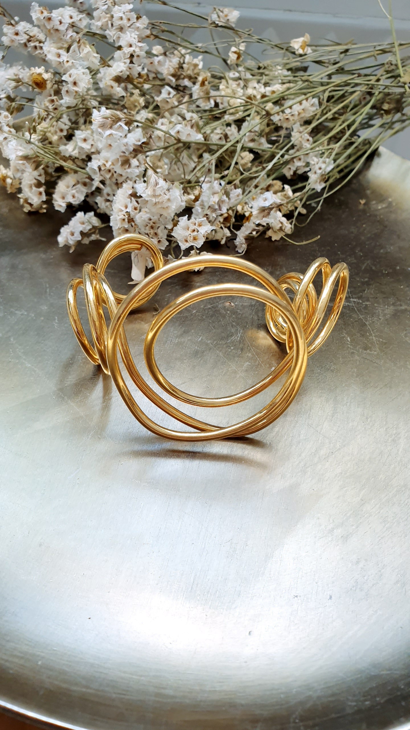 Bracciale in filo placcato oro