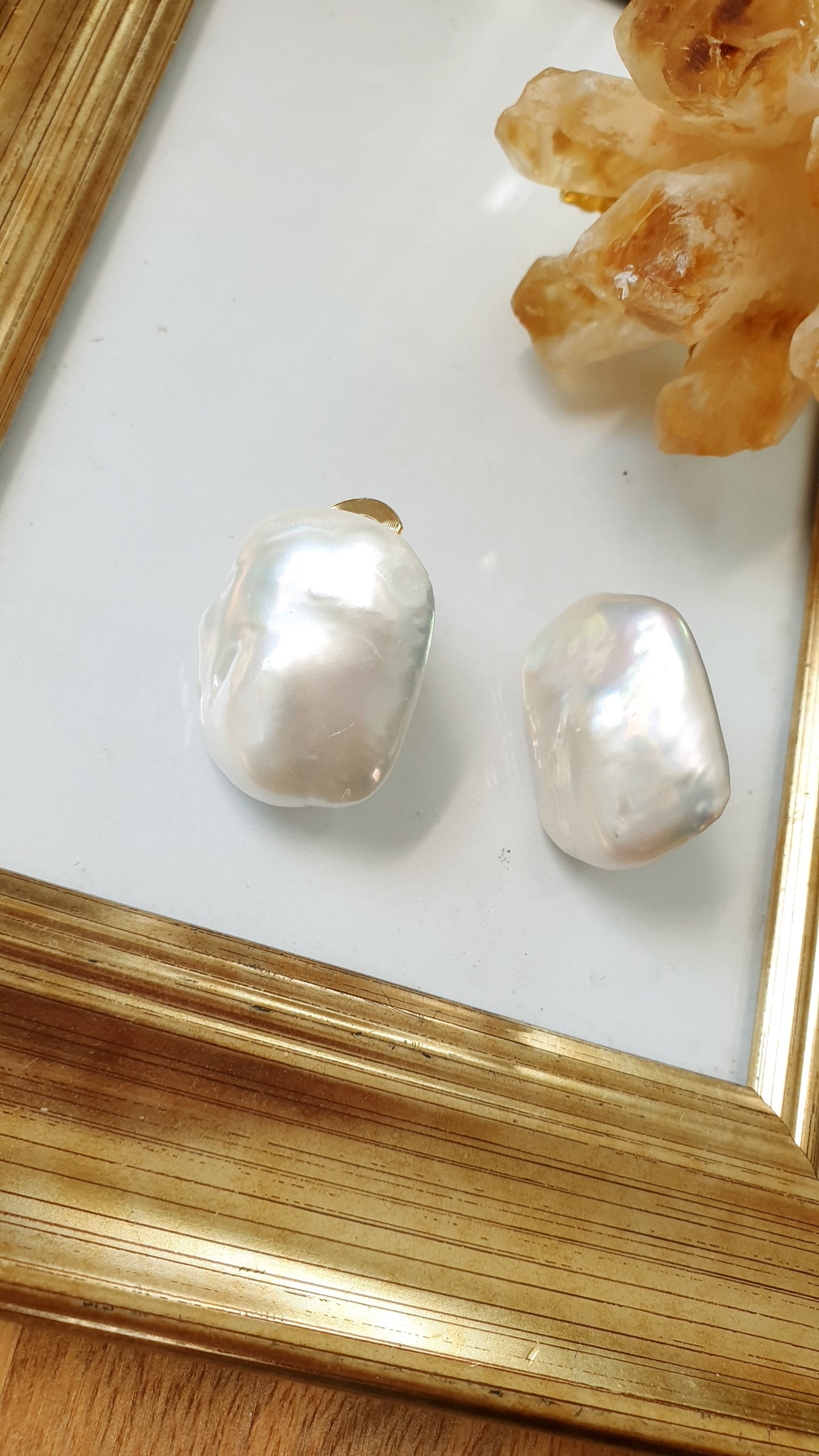 Orecchini a clip con grandi perle barocche