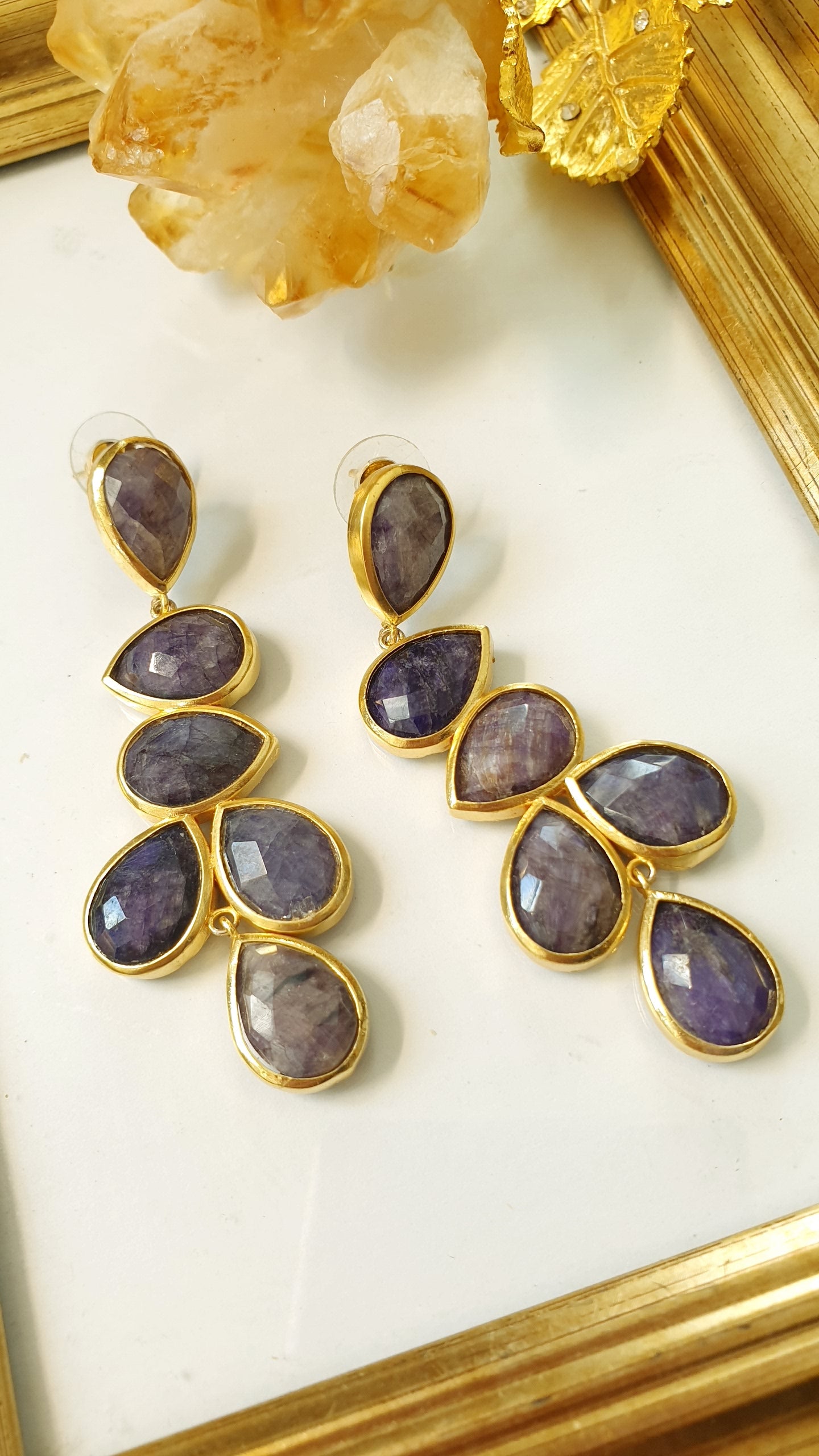 Orecchni in ottone con lapis