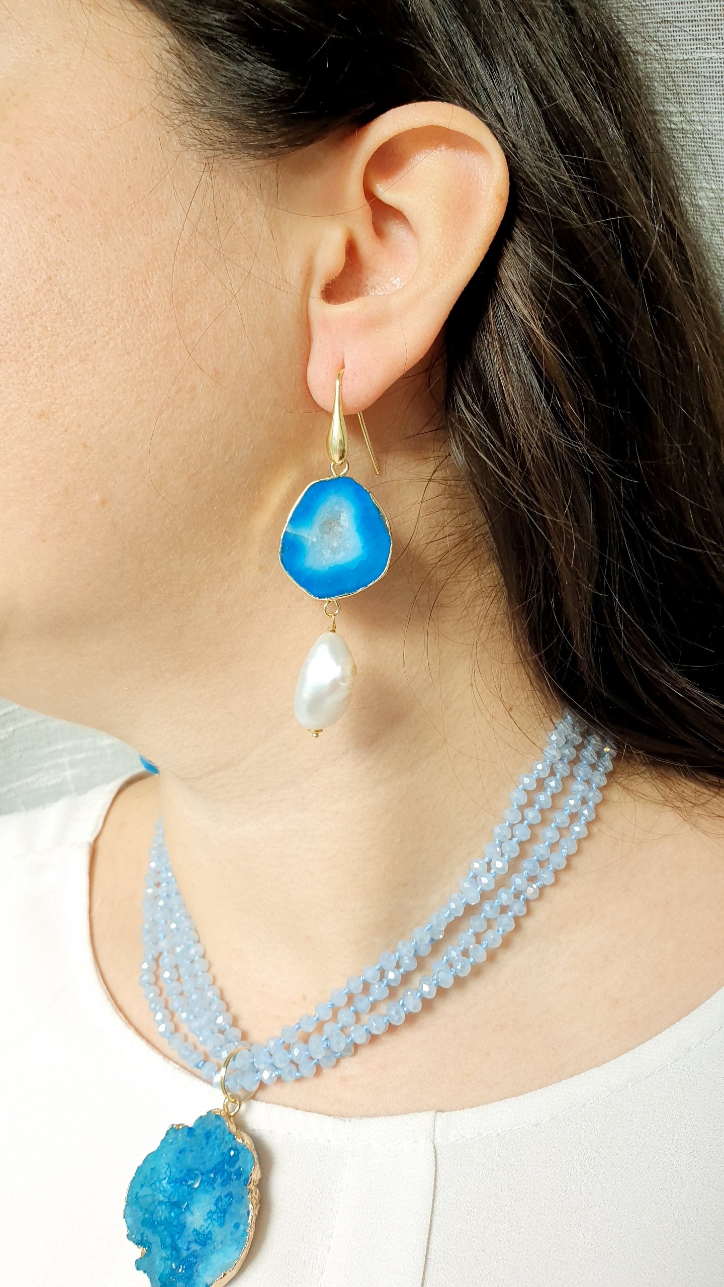 Orecchini in ottone con cammeo, drusa di agata, perla
