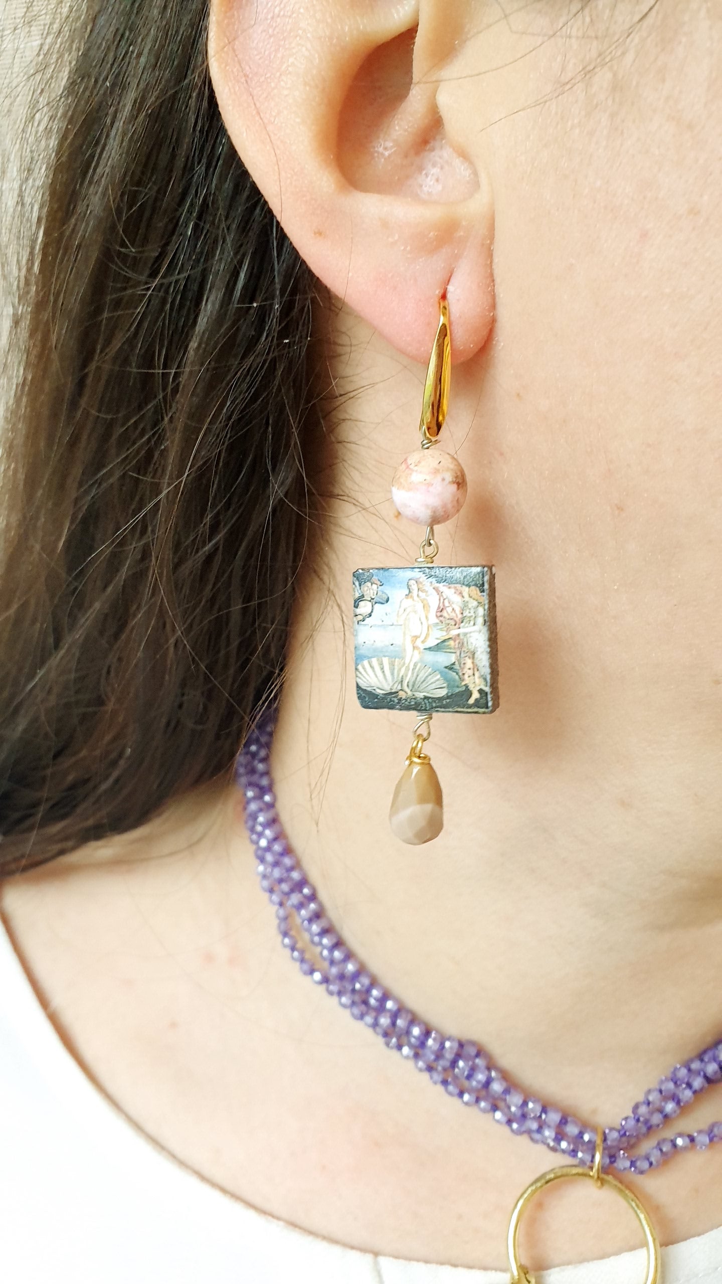 Orecchini in ottone con ceramica di Caltagirone e mokaite.