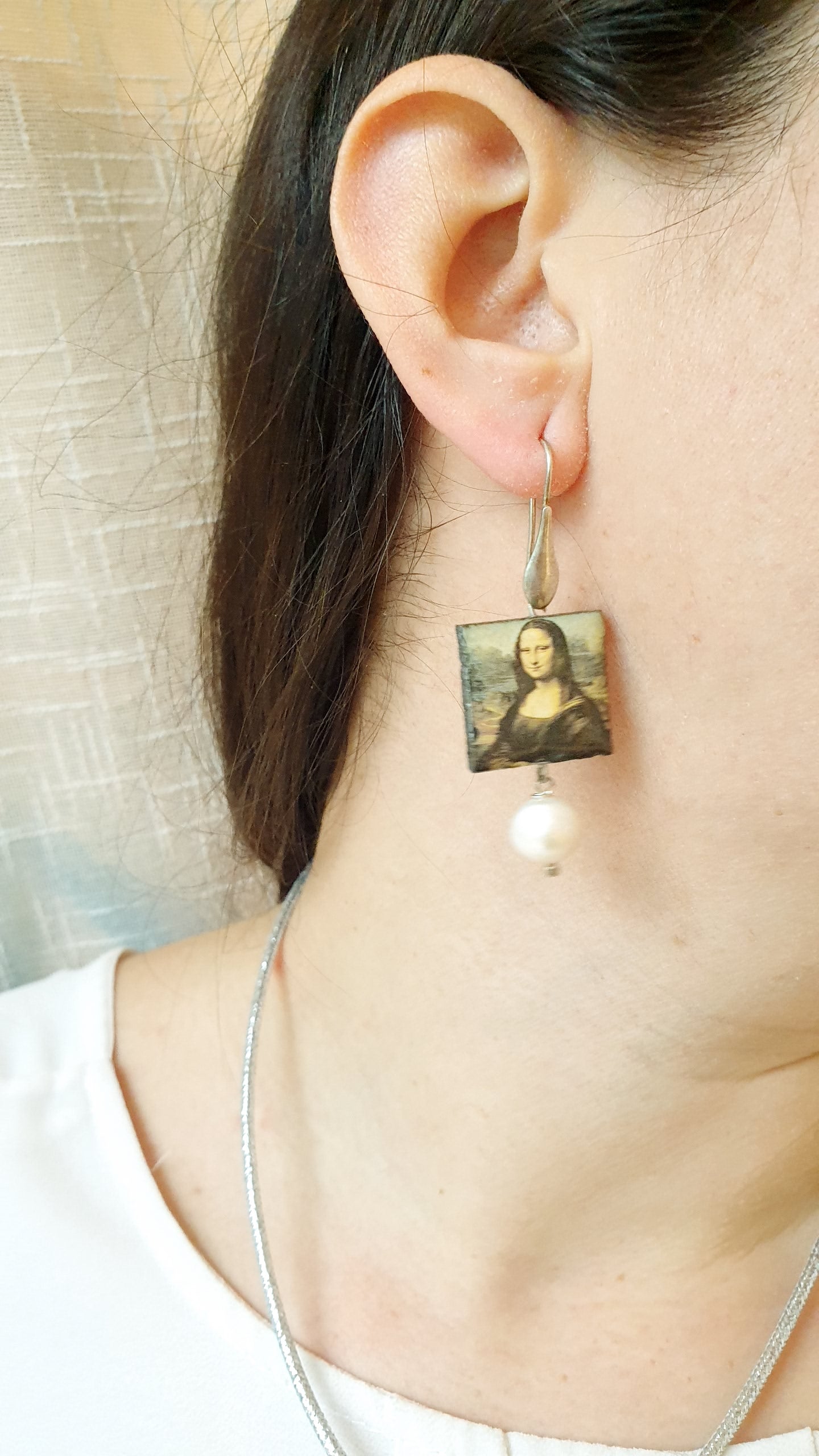 Orecchini in argento con ceramica di Caltagirone e perle di fiume