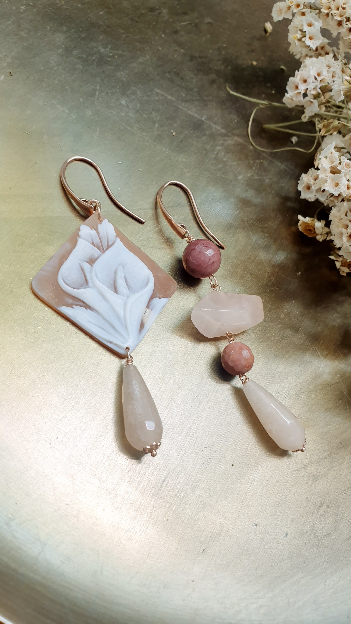 Orecchini in argento com cammeo, quarzo rosa, mokaite