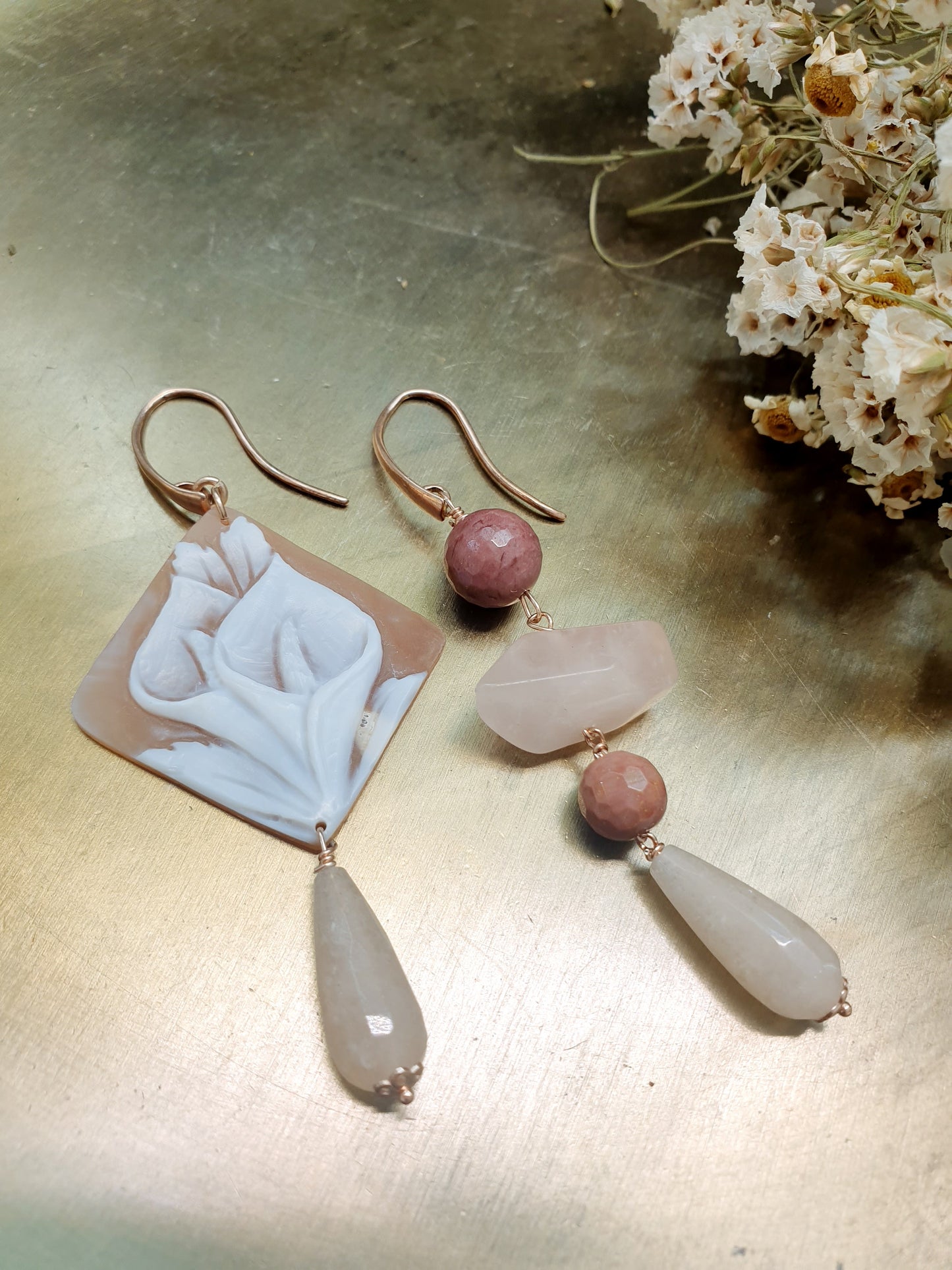 Orecchini in argento com cammeo, quarzo rosa, mokaite