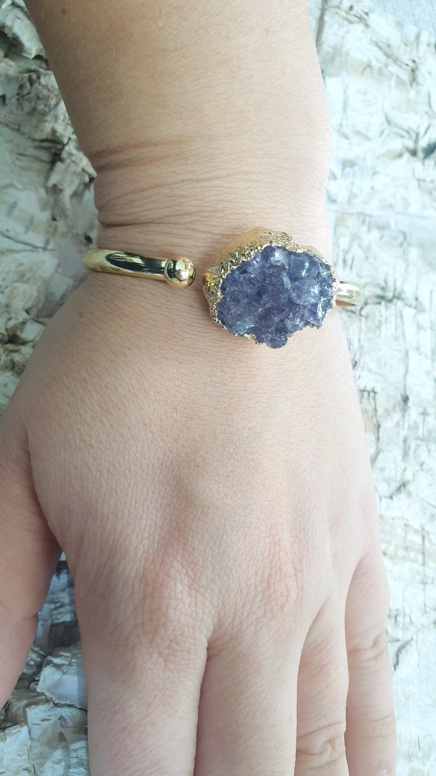 Bracciale in ottone con drusa di ametista