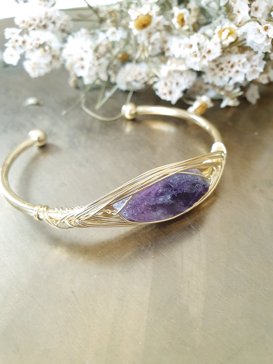 Bracciale in ottone con drusa di ametista