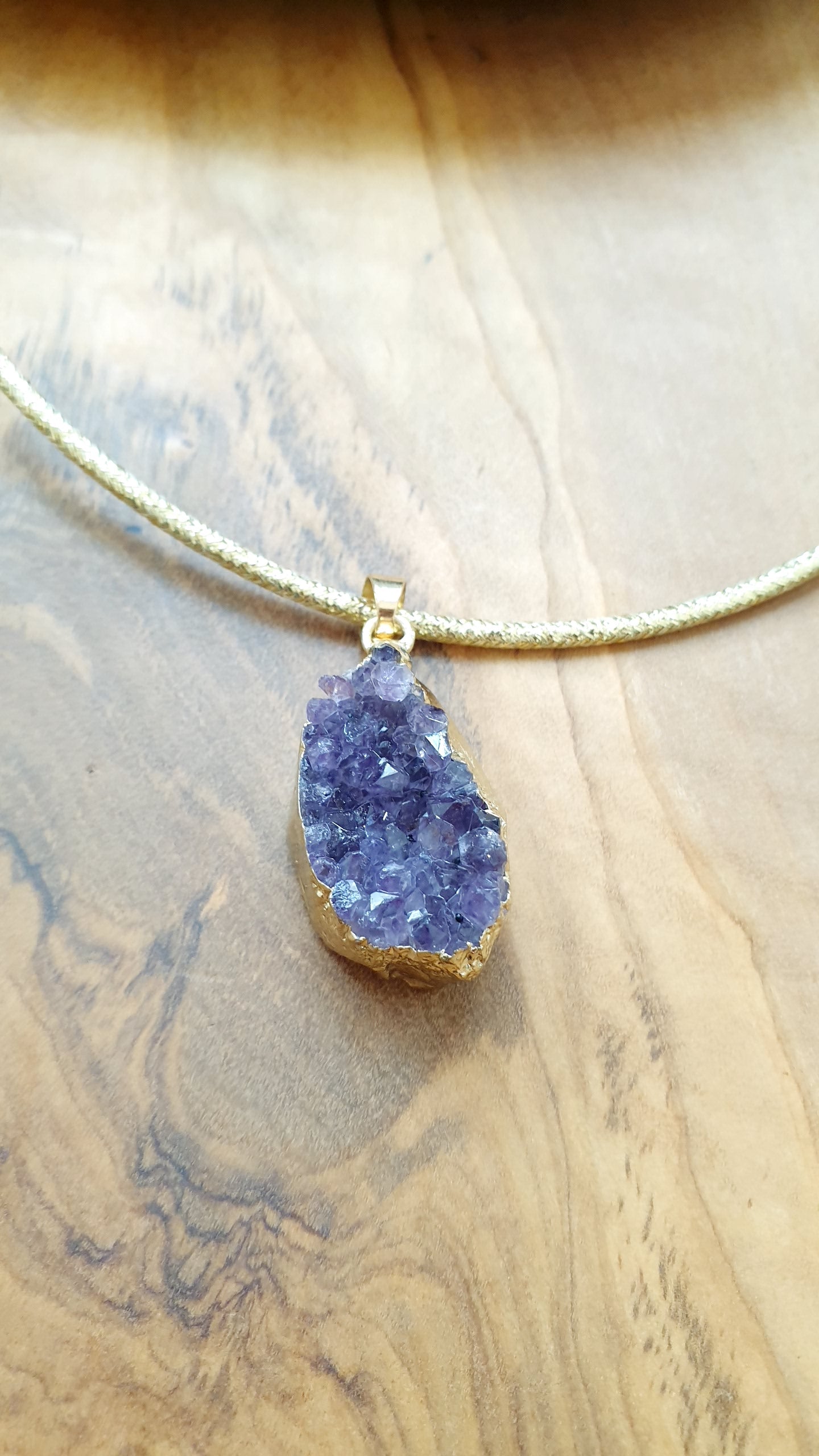 Collana magnetica con drusa di ametista