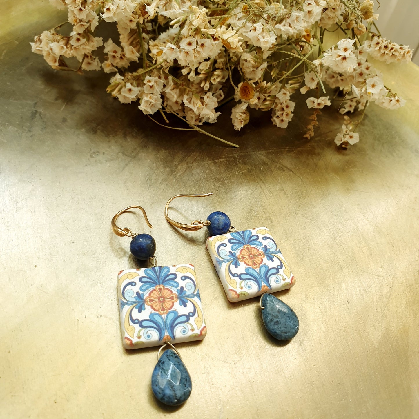 Orecchini in ottone cn ceramica e lapis