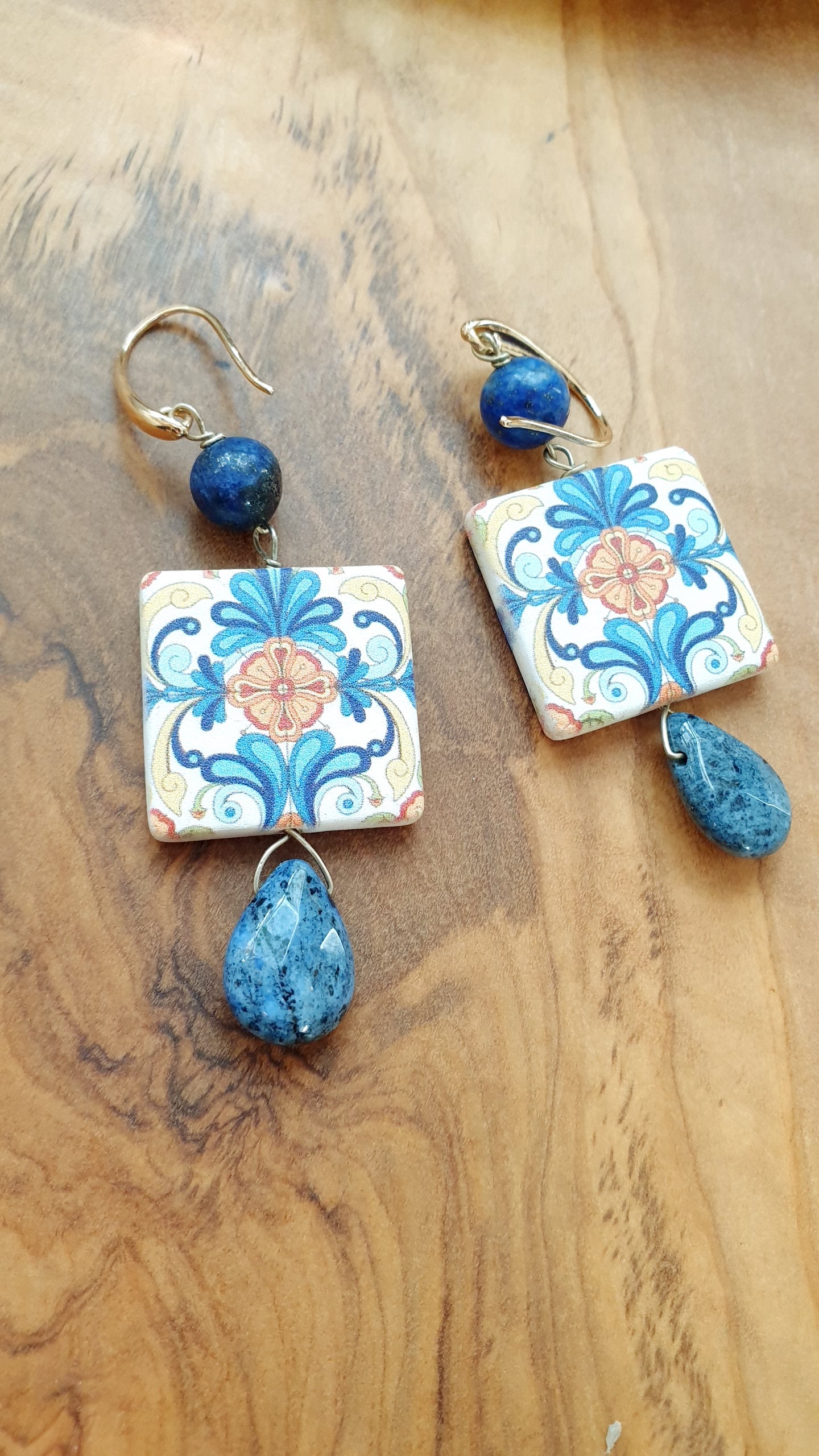 Orecchini in ottone cn ceramica e lapis