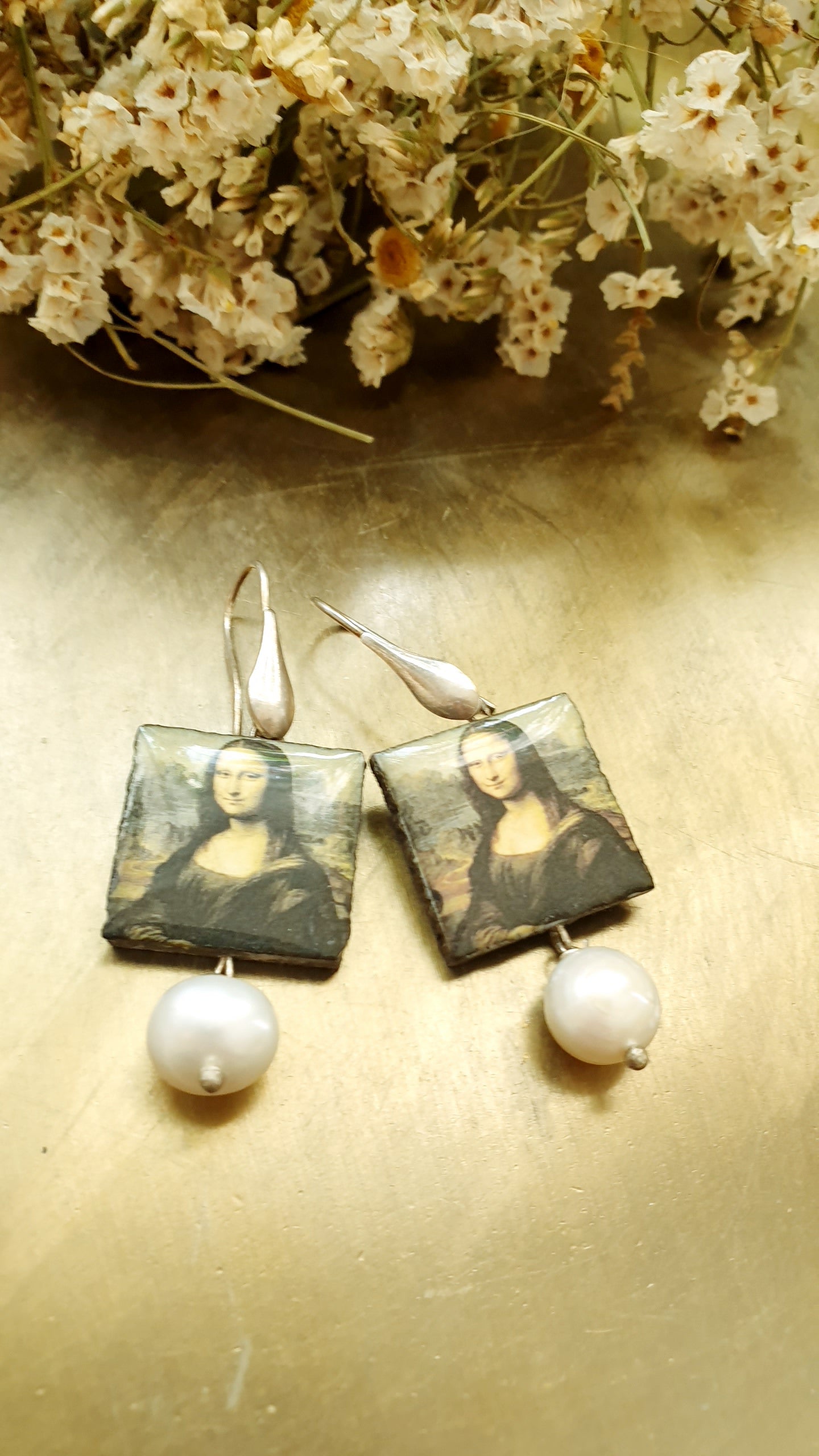 Orecchini in argento con ceramica di Caltagirone e perle di fiume