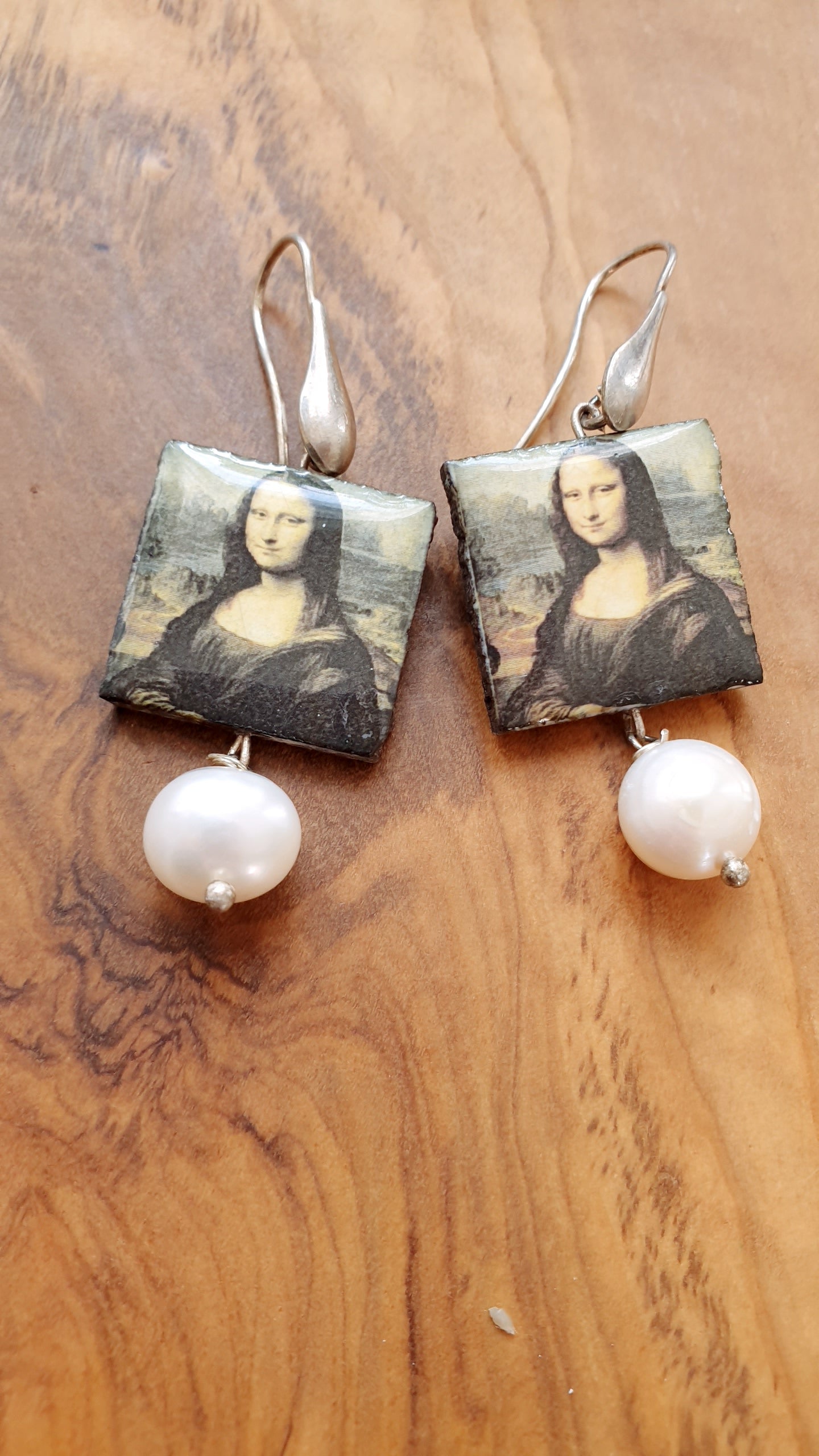 Orecchini in argento con ceramica di Caltagirone e perle di fiume
