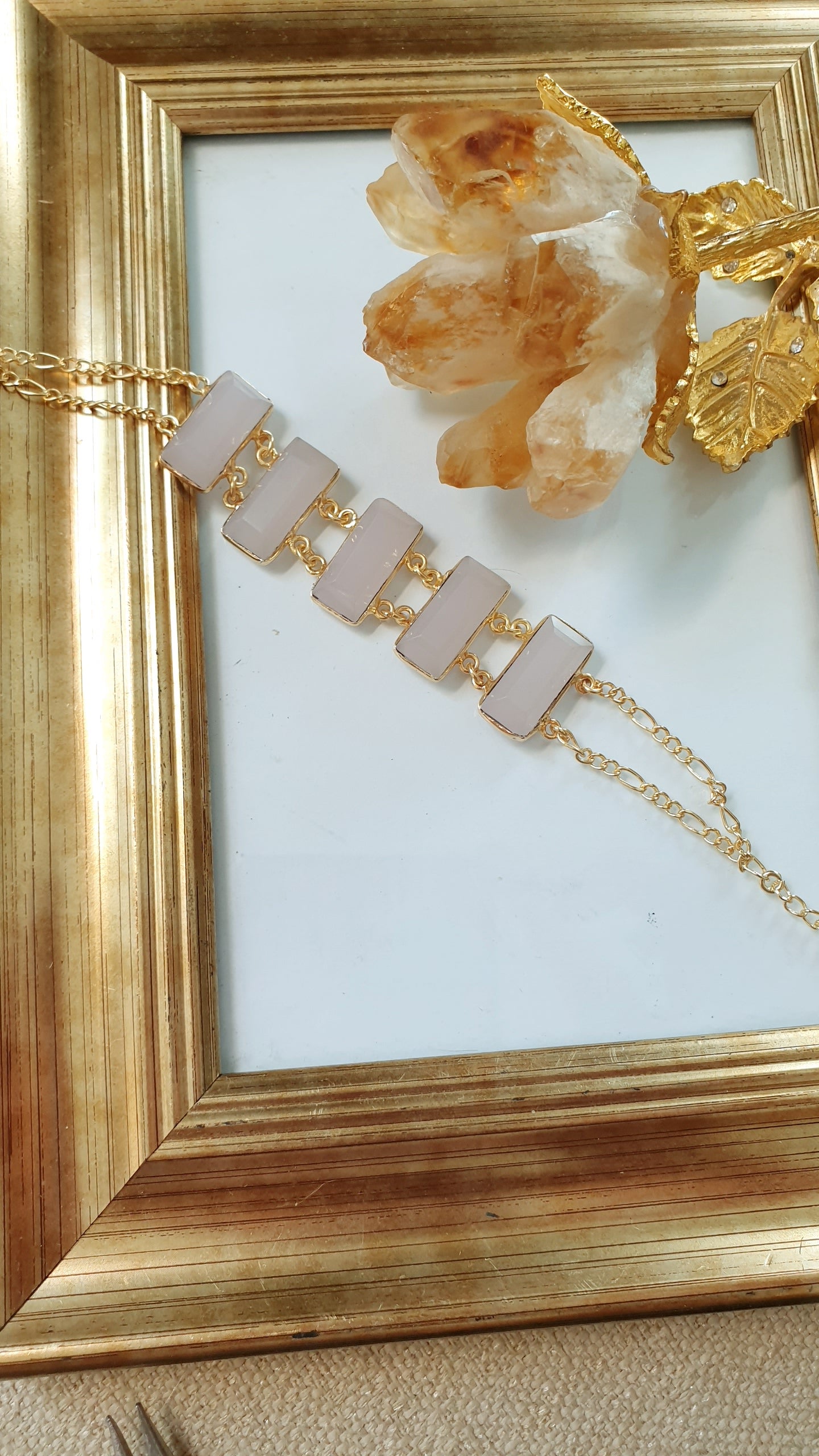 Bracciali in ottone con quarzo rosa e prehnite