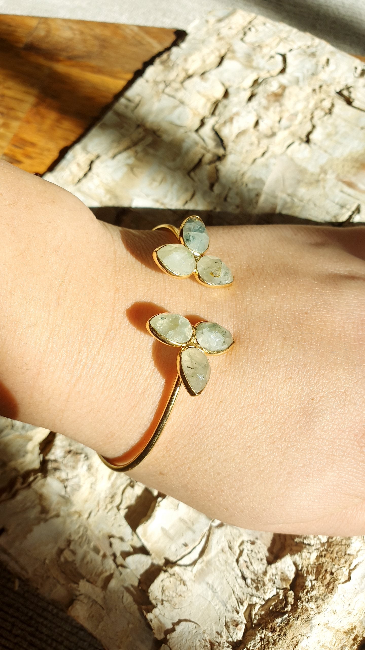 Bracciali in ottone con pietre dure