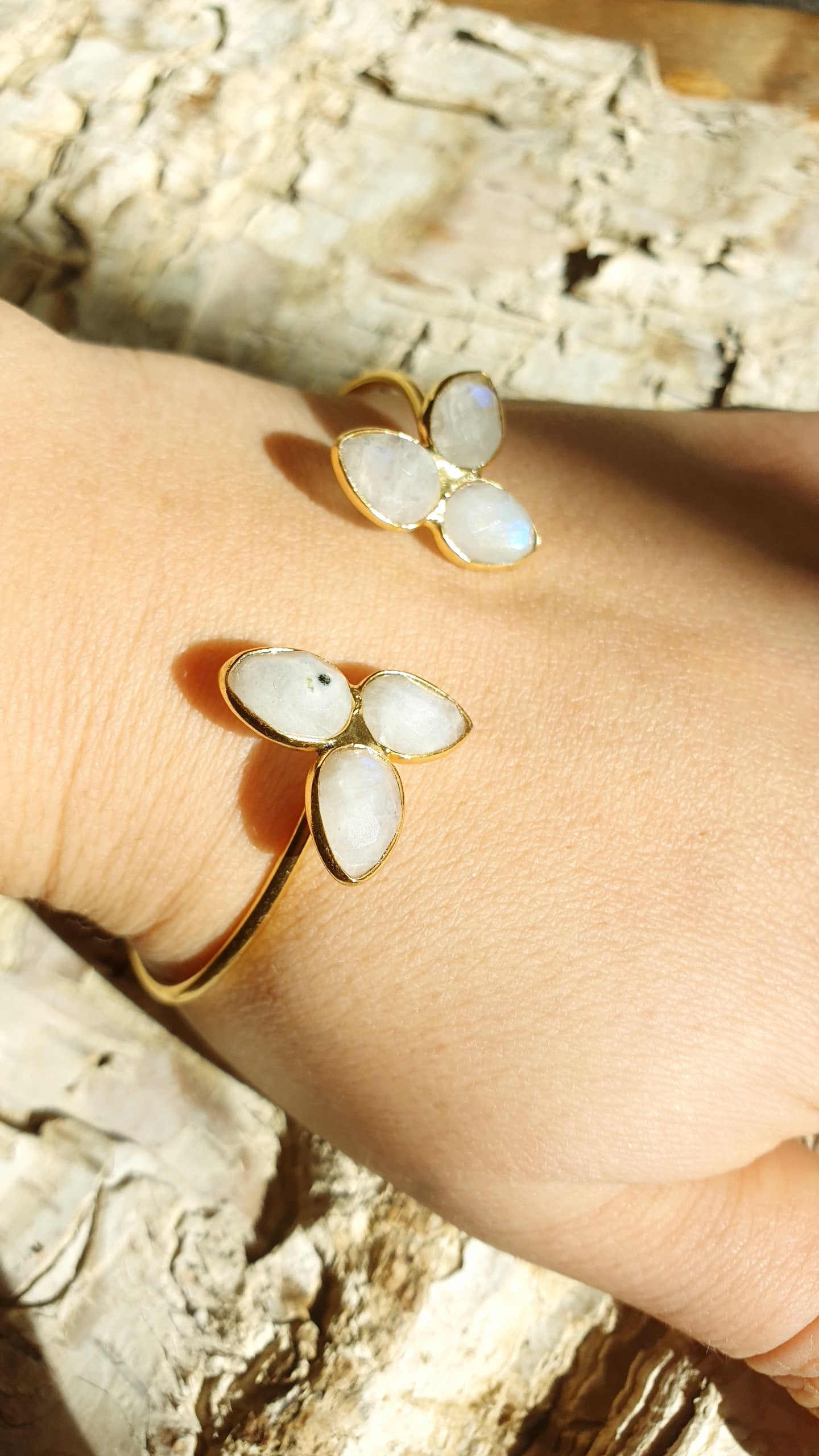 Bracciali in ottone con pietre dure