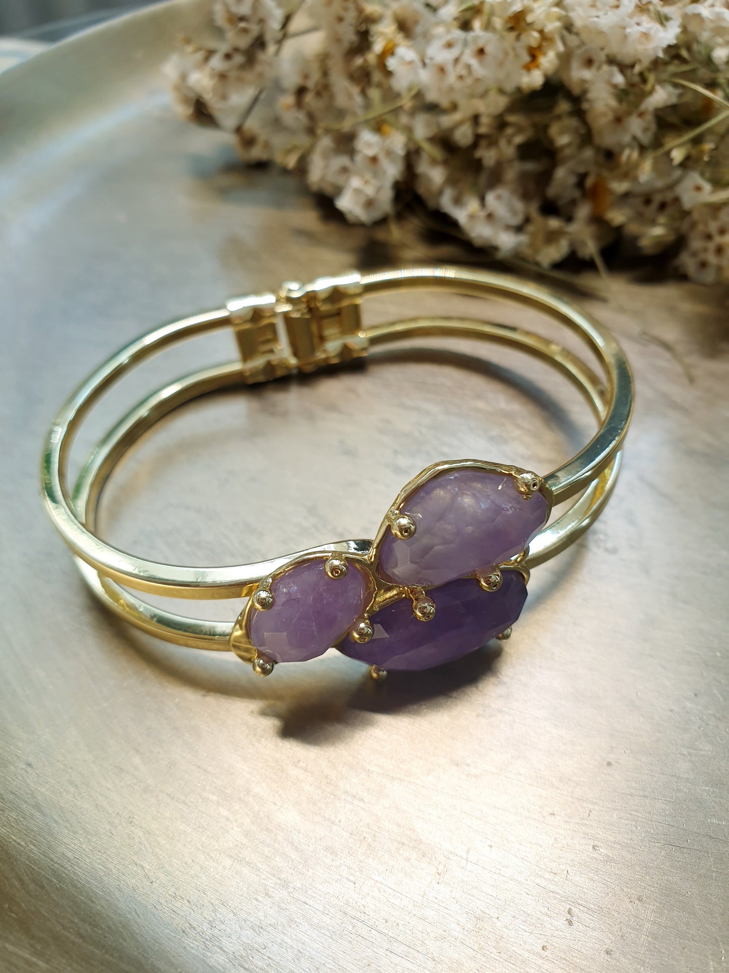 Bracciale in bronzo con ametiste