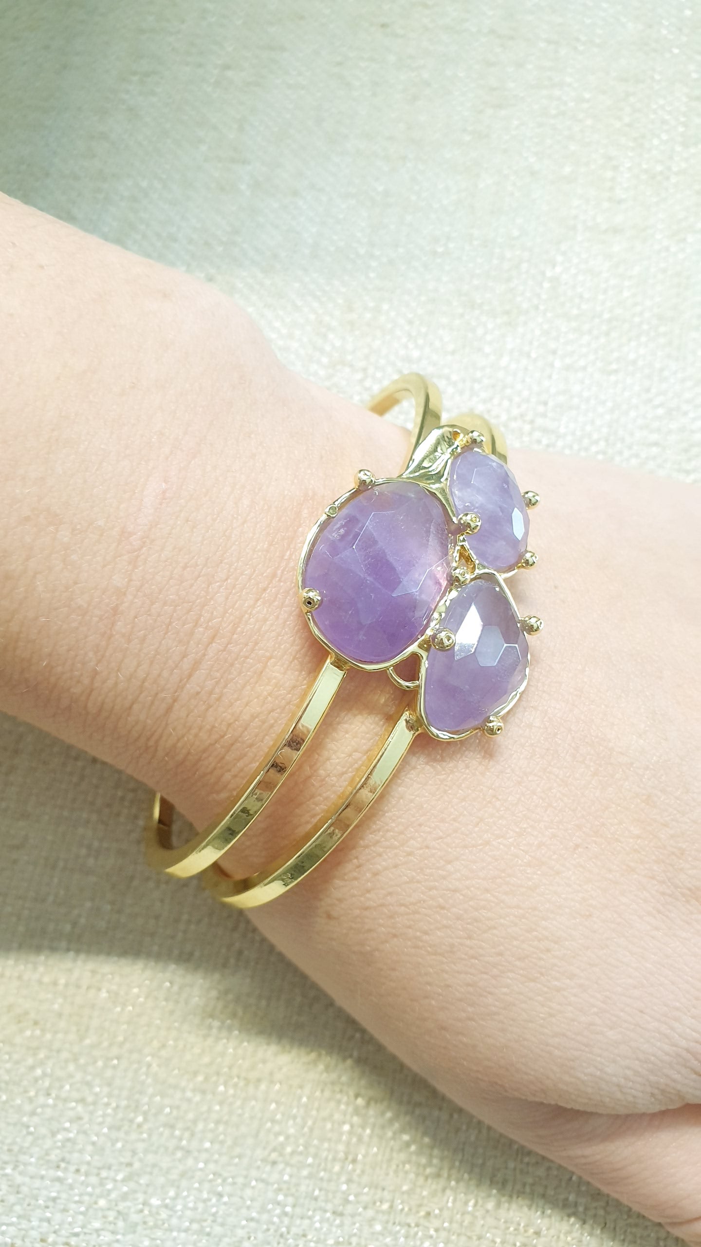 Bracciale in bronzo con ametiste