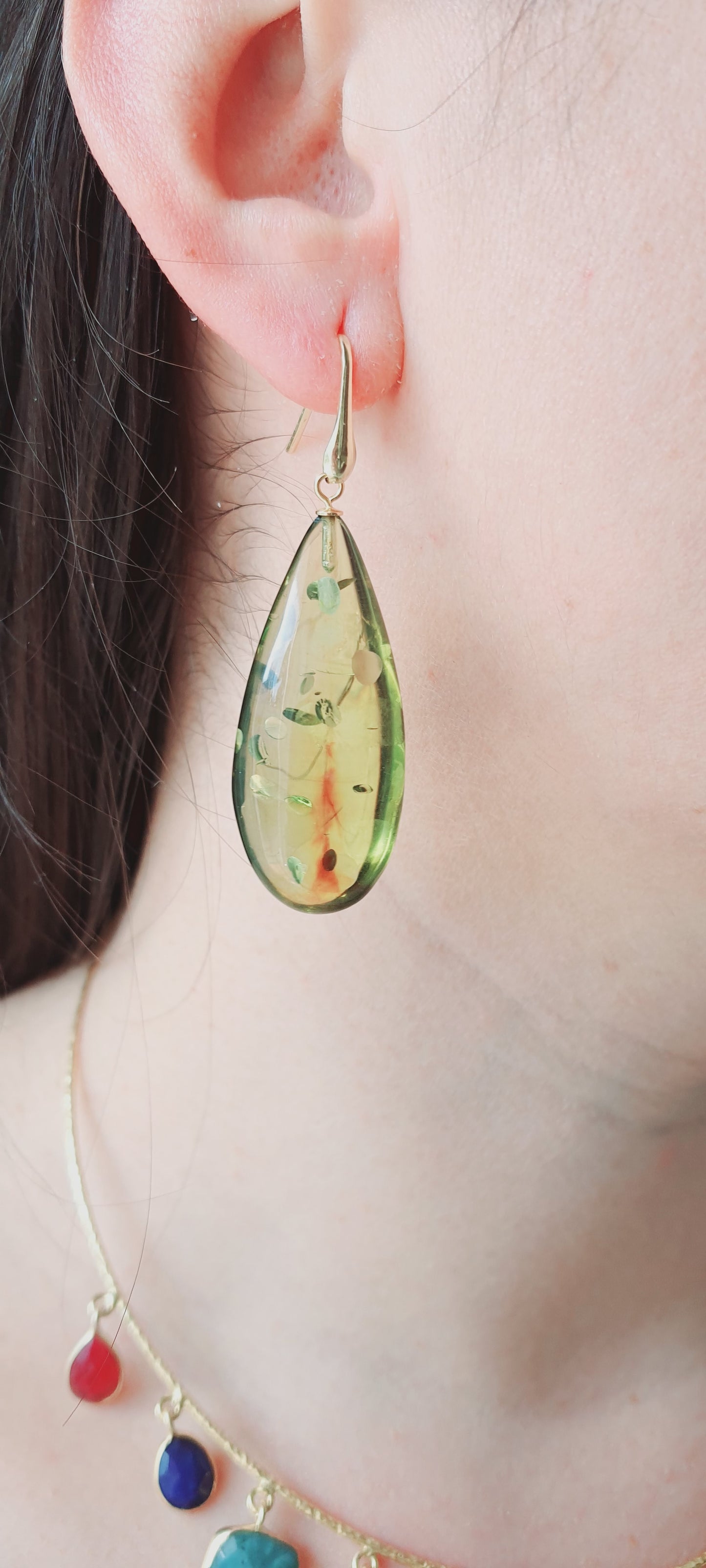 Orecchini in argento e ambra verde