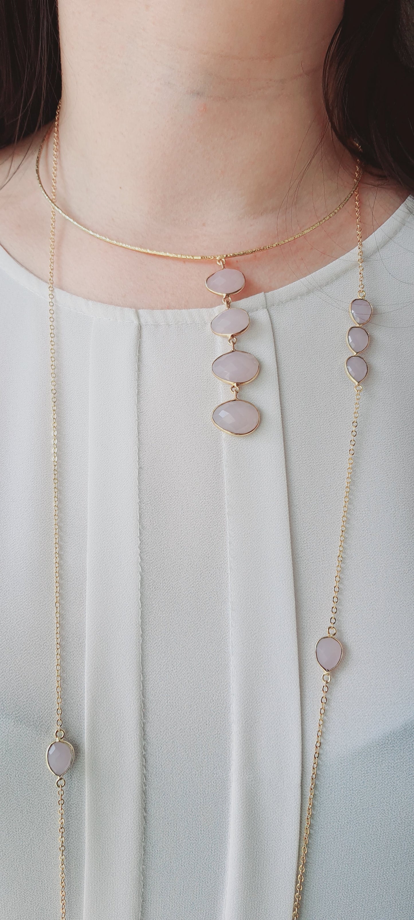 Girocollo in ottone con quarzo rosa