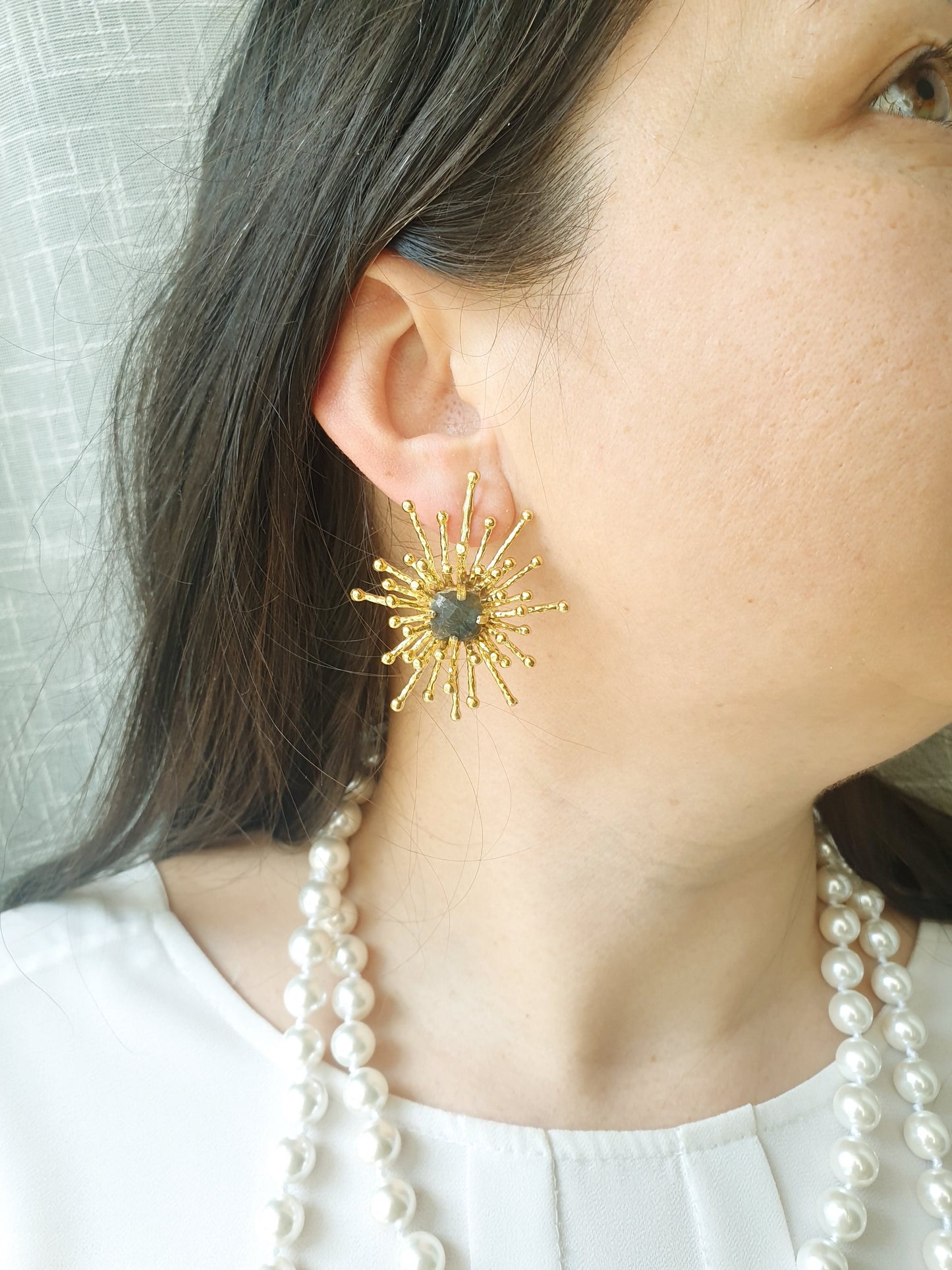 Orecchini di ottone con labradorite