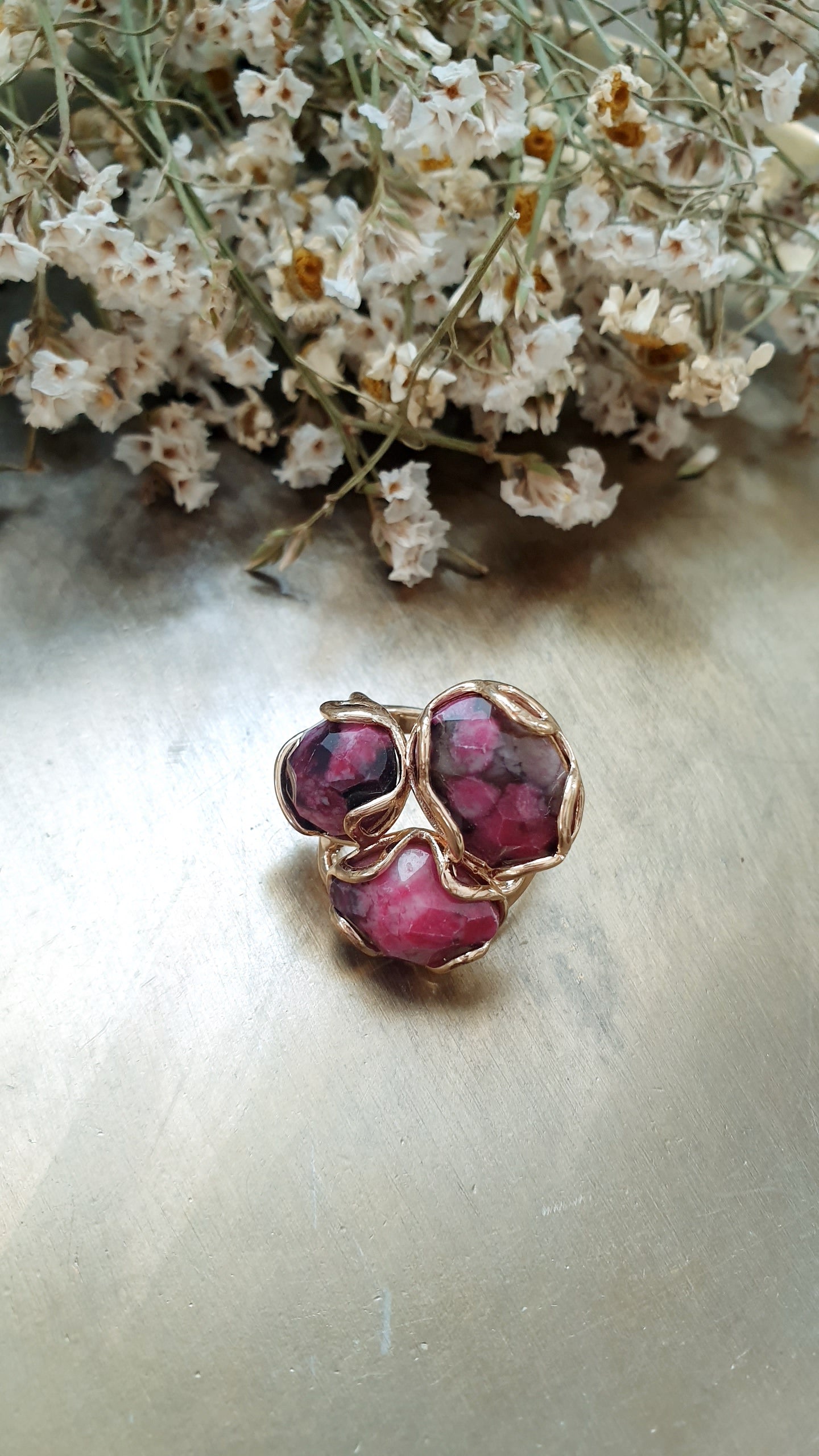 Anello in bronzo con rodonite