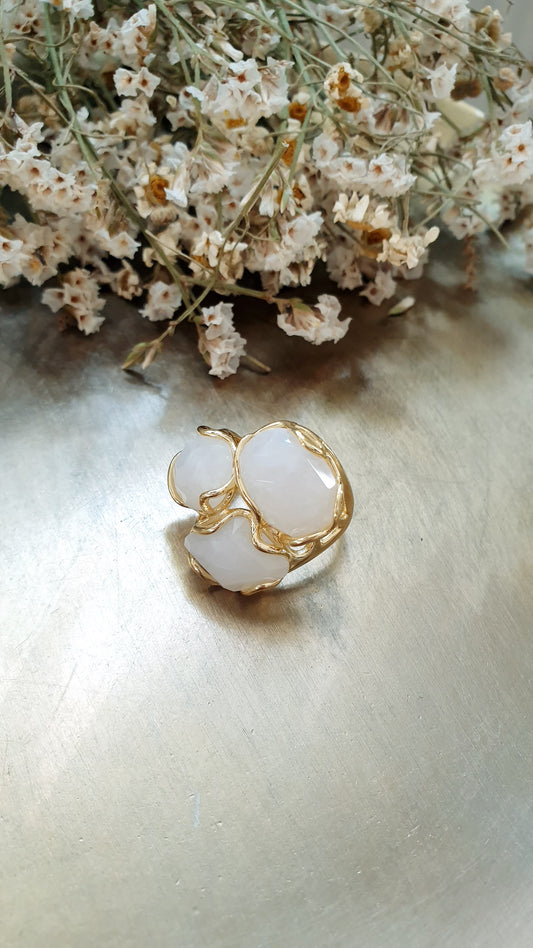 Anello in bronzo con quarzo
