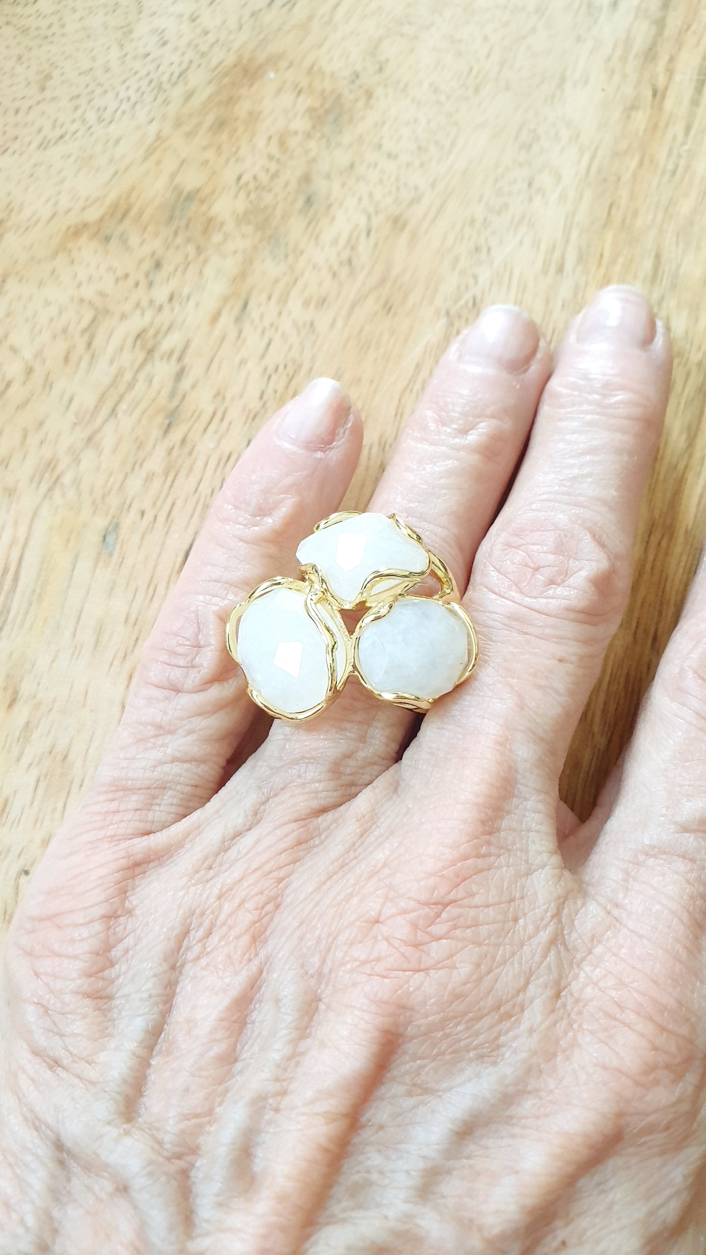 Anello in bronzo con quarzo