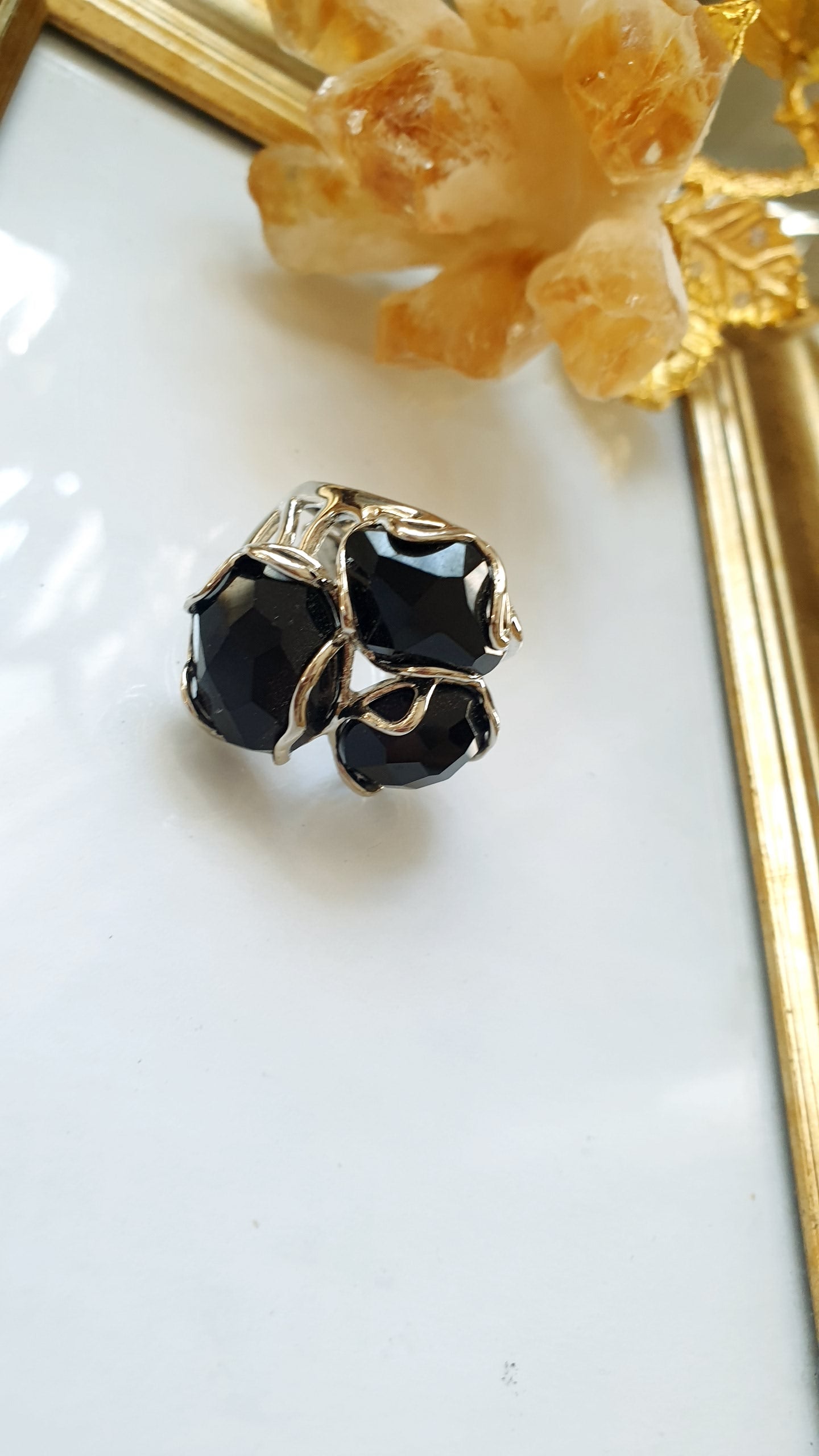Anello in bronzo con onice
