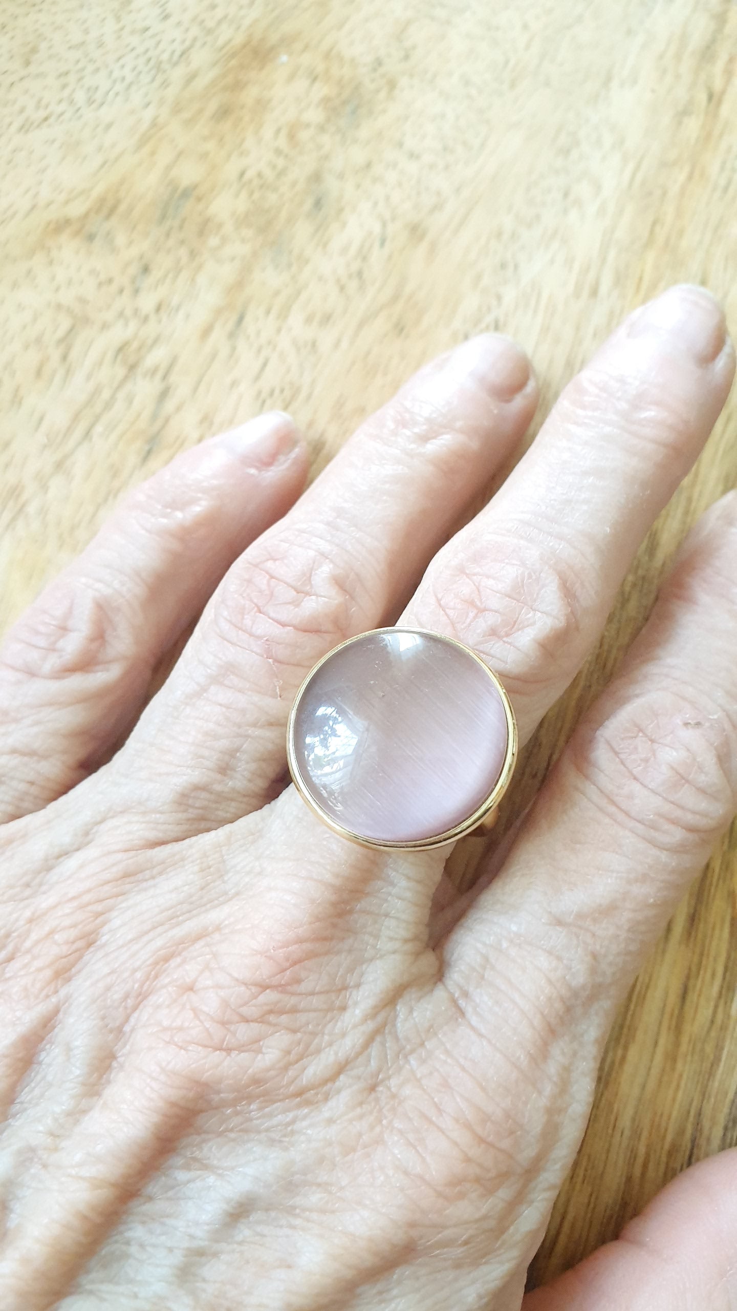 Anello in ottone con pietra