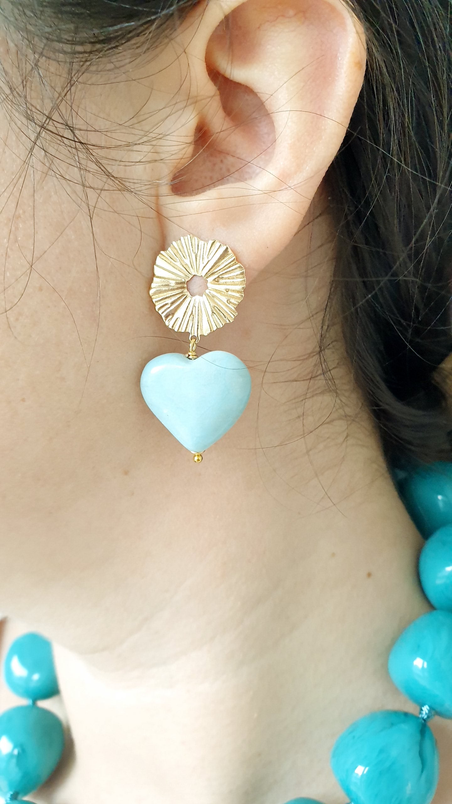 Orecchini in ottone con cuore di agata