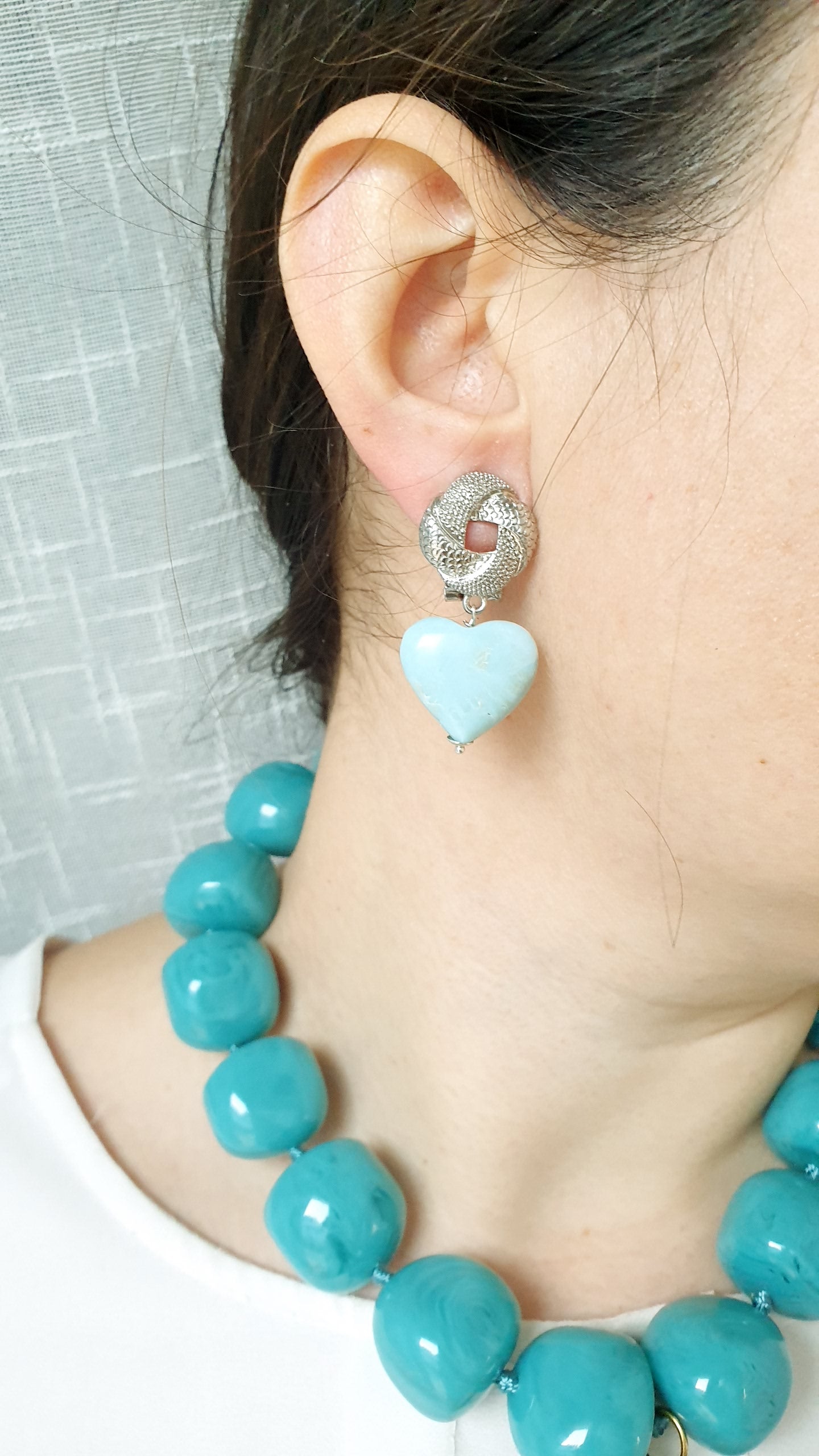 Orecchini in ottone con cuore di agata