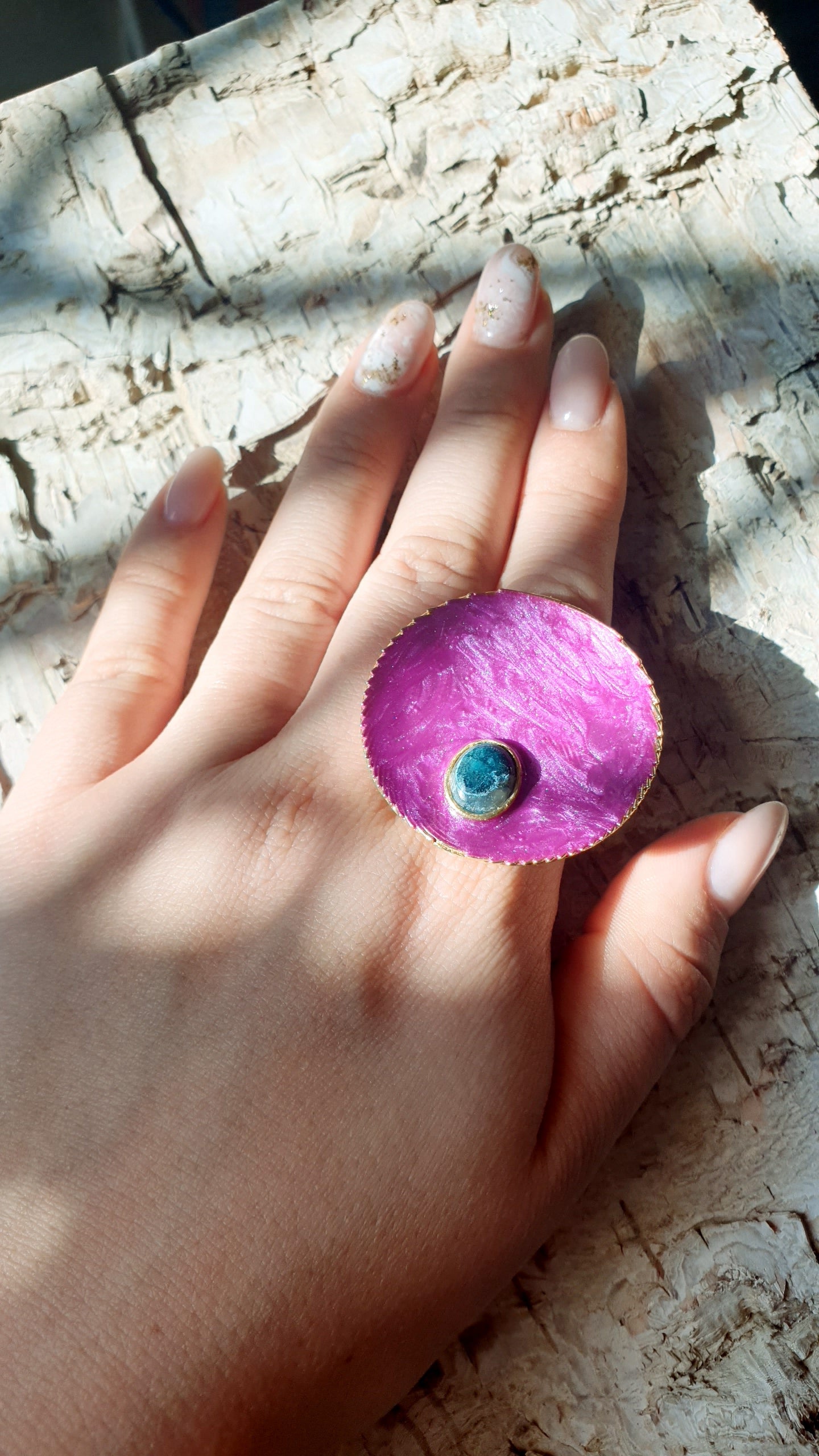 Grande anello in ottone regolabile