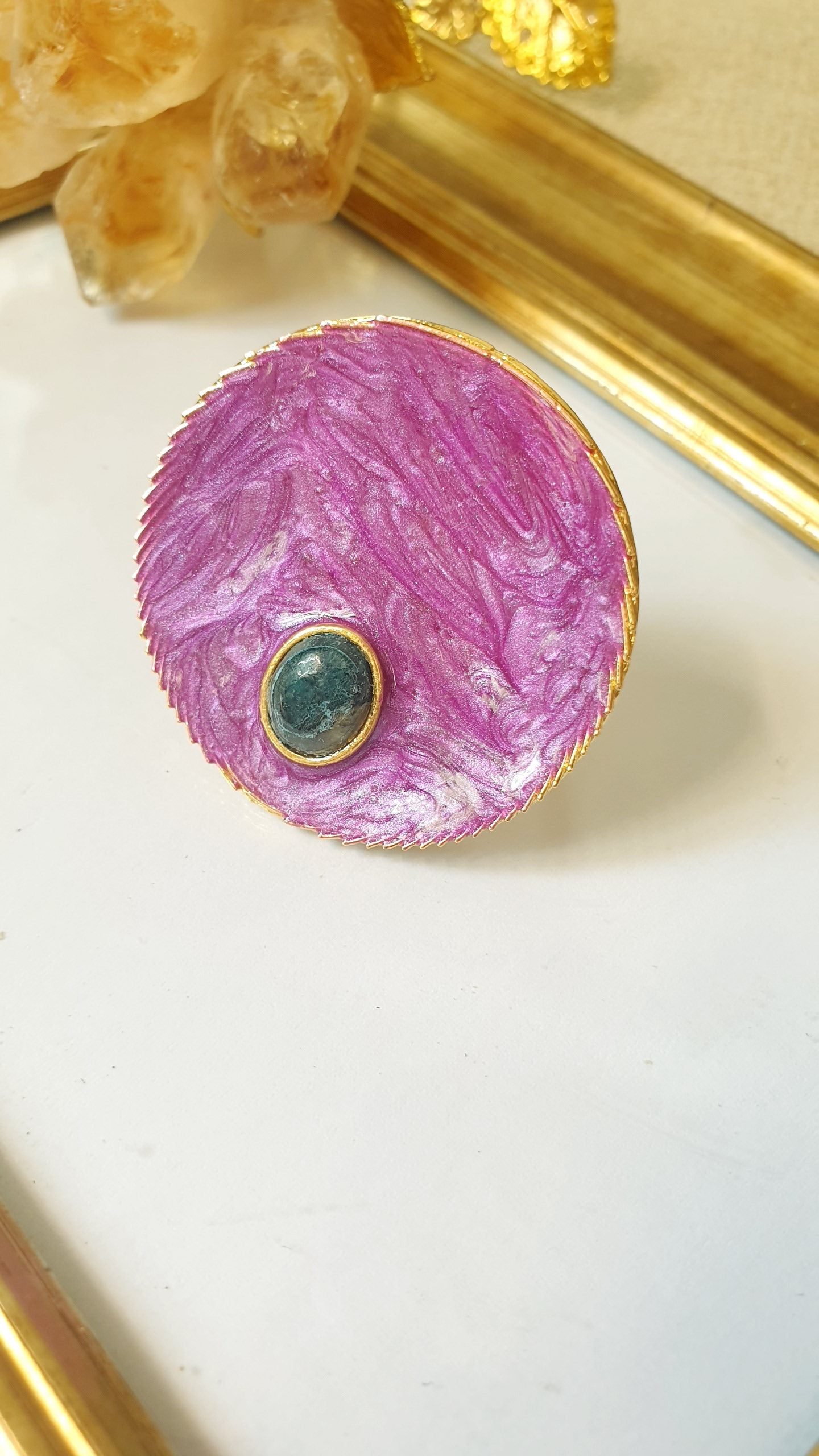 Grande anello in ottone regolabile