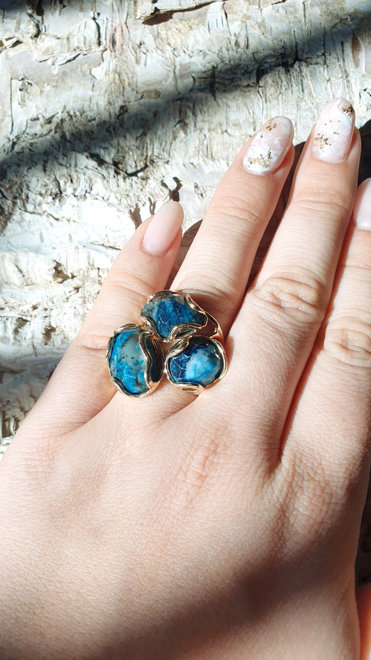 Anello in bronzo con apatite