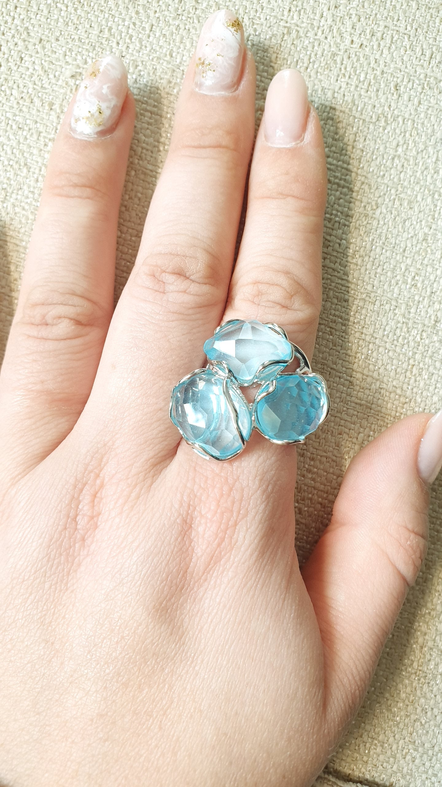 Anello in bronzo con quarzo