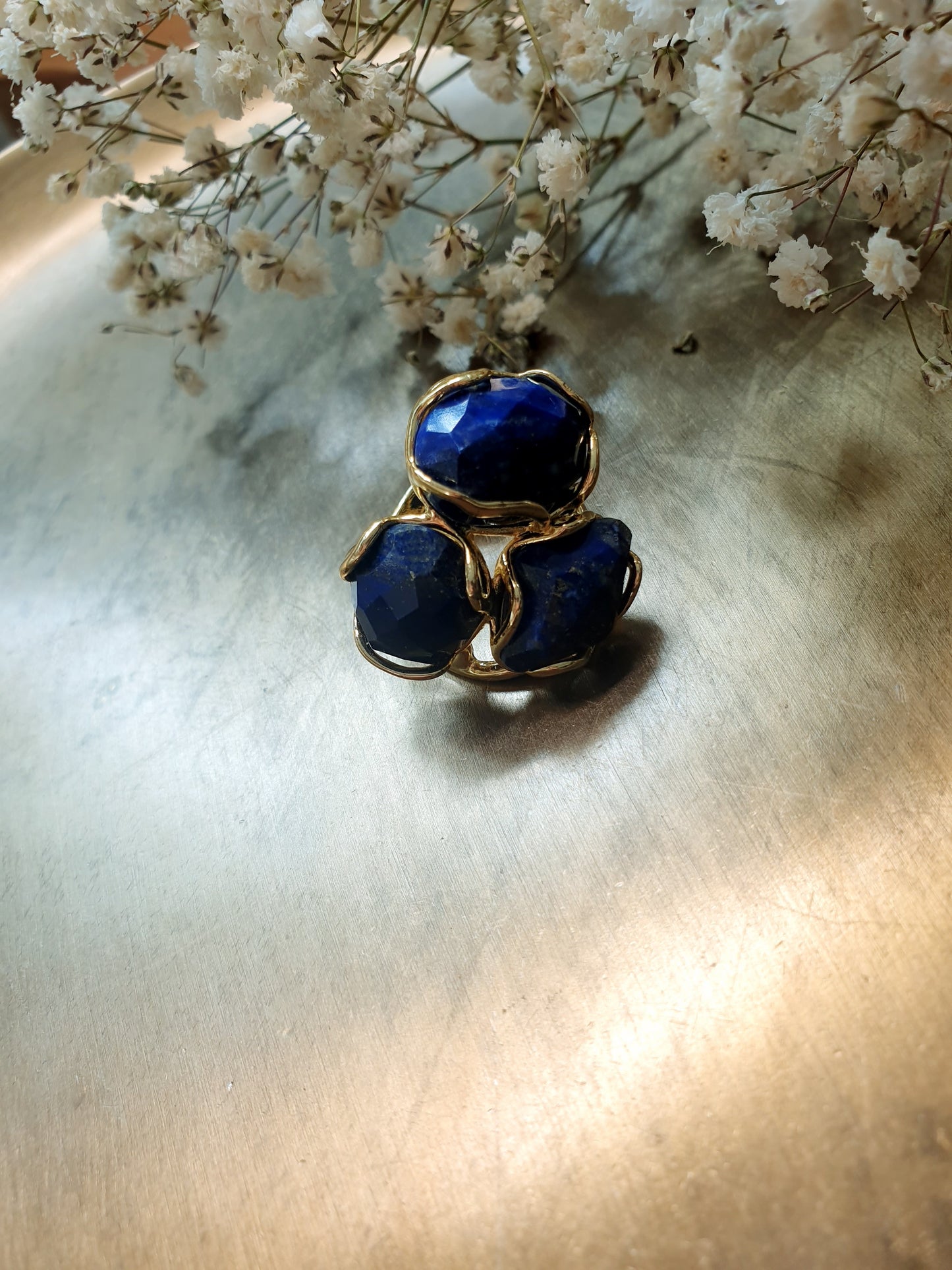 Anello in bronzo con lapislazzuli
