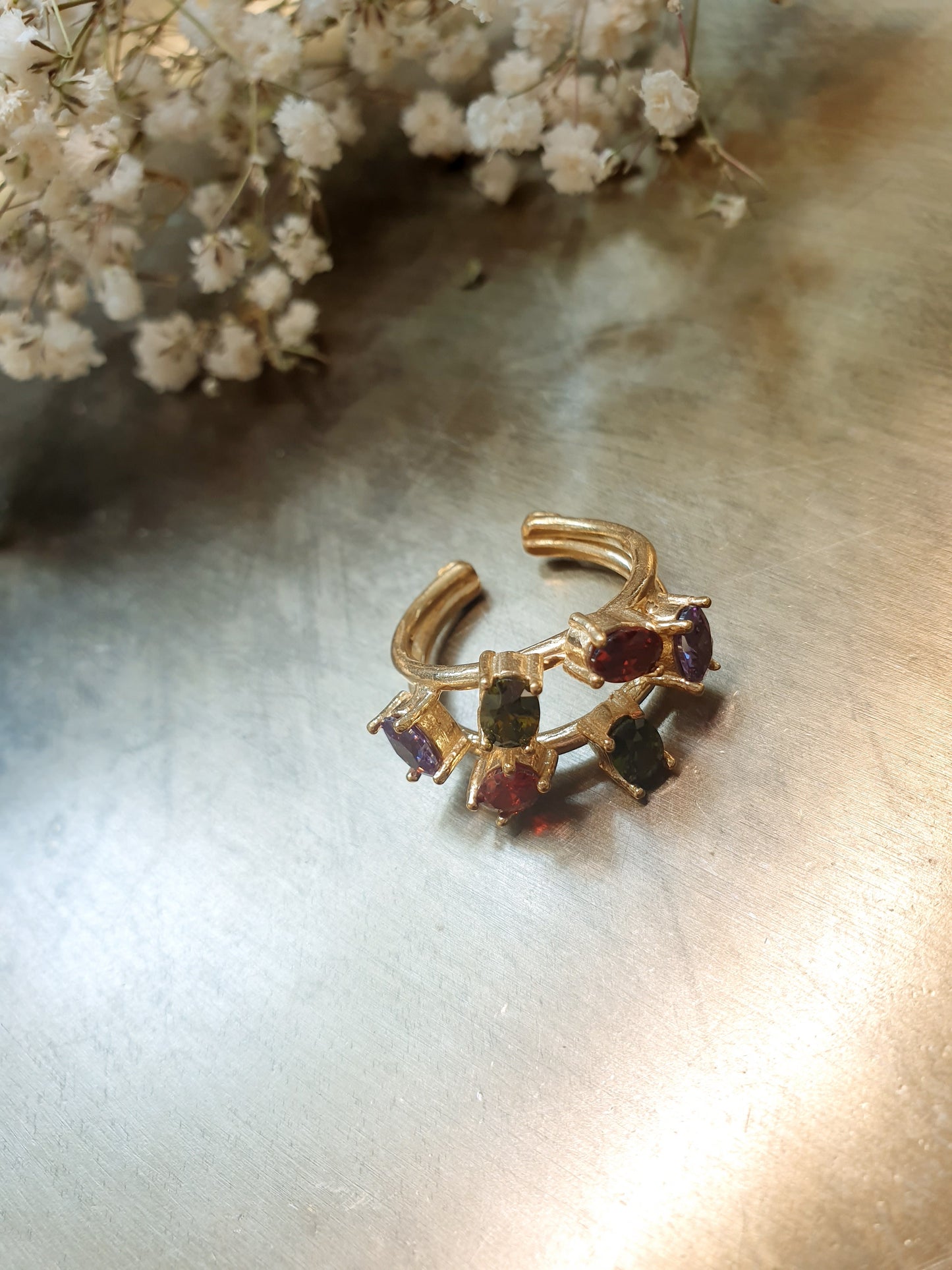 Anello in ottone con zirconi