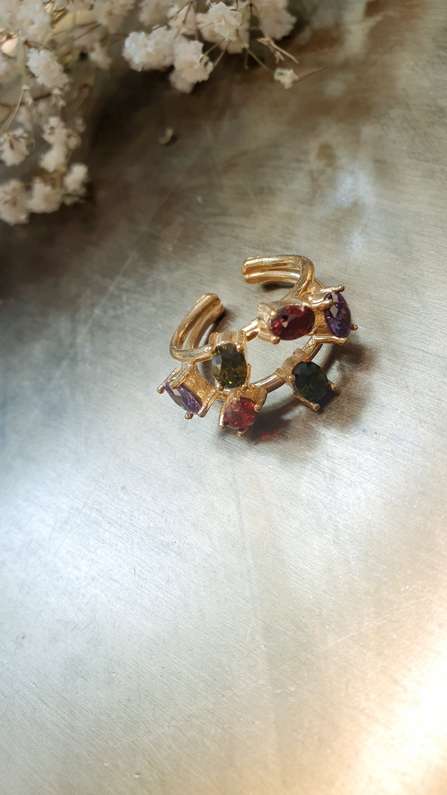 Anello in ottone con zirconi