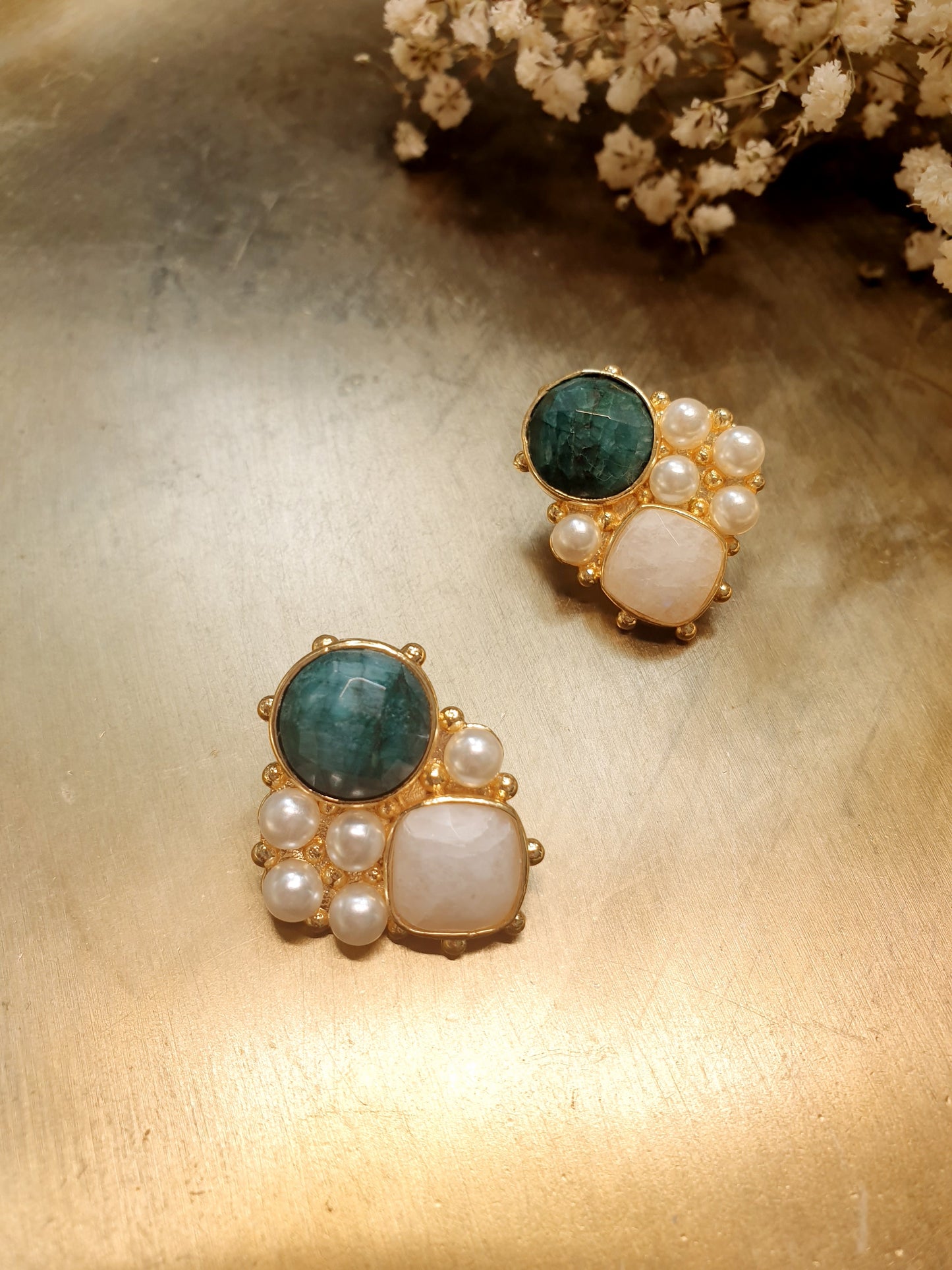 Orecchini in ottone con radice di smeraldo e citrino
