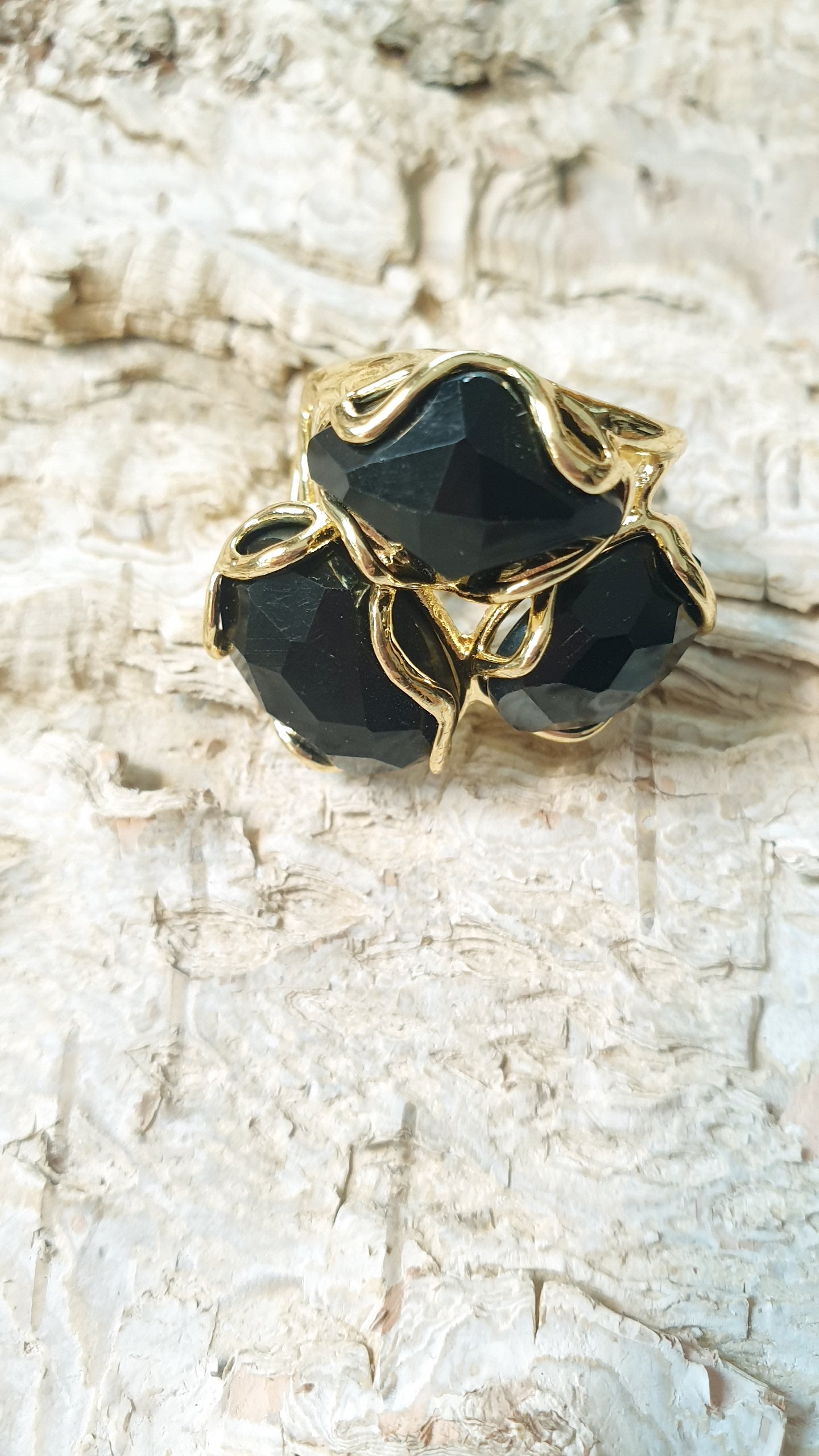 Anello in bronzo con onice