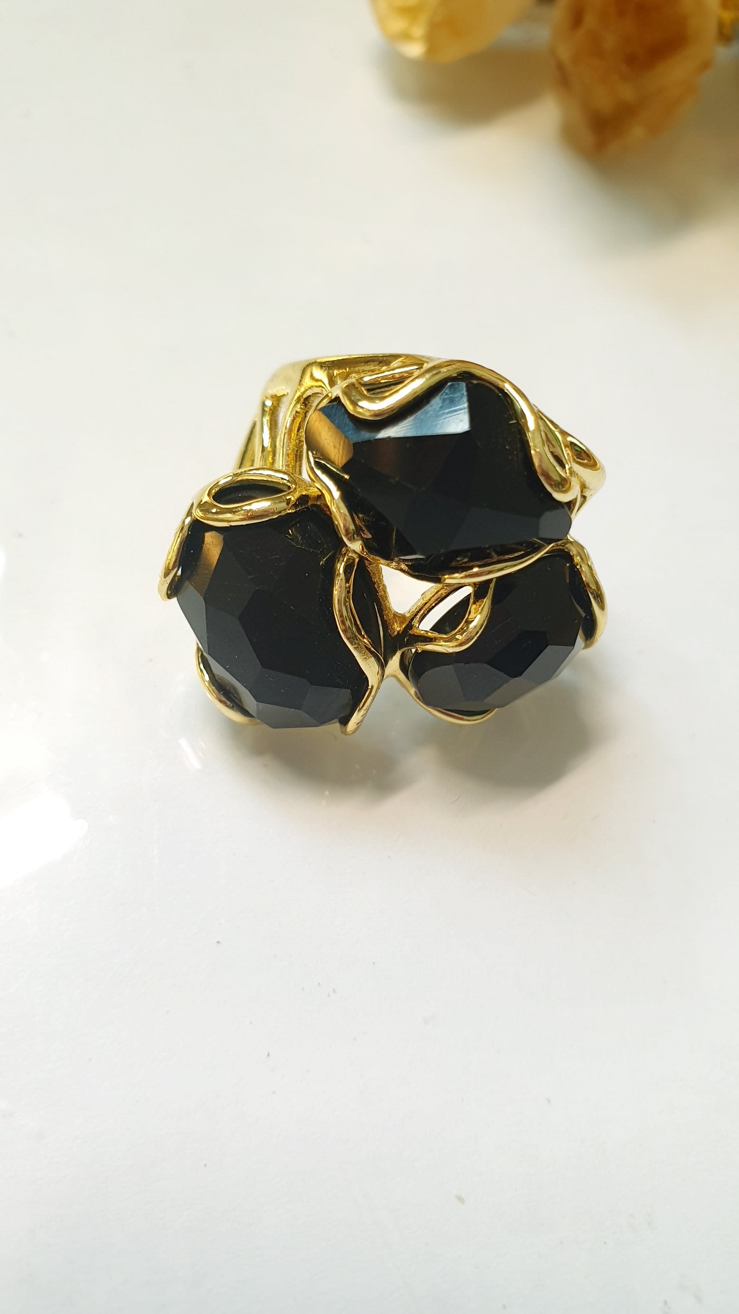 Anello in bronzo con onice