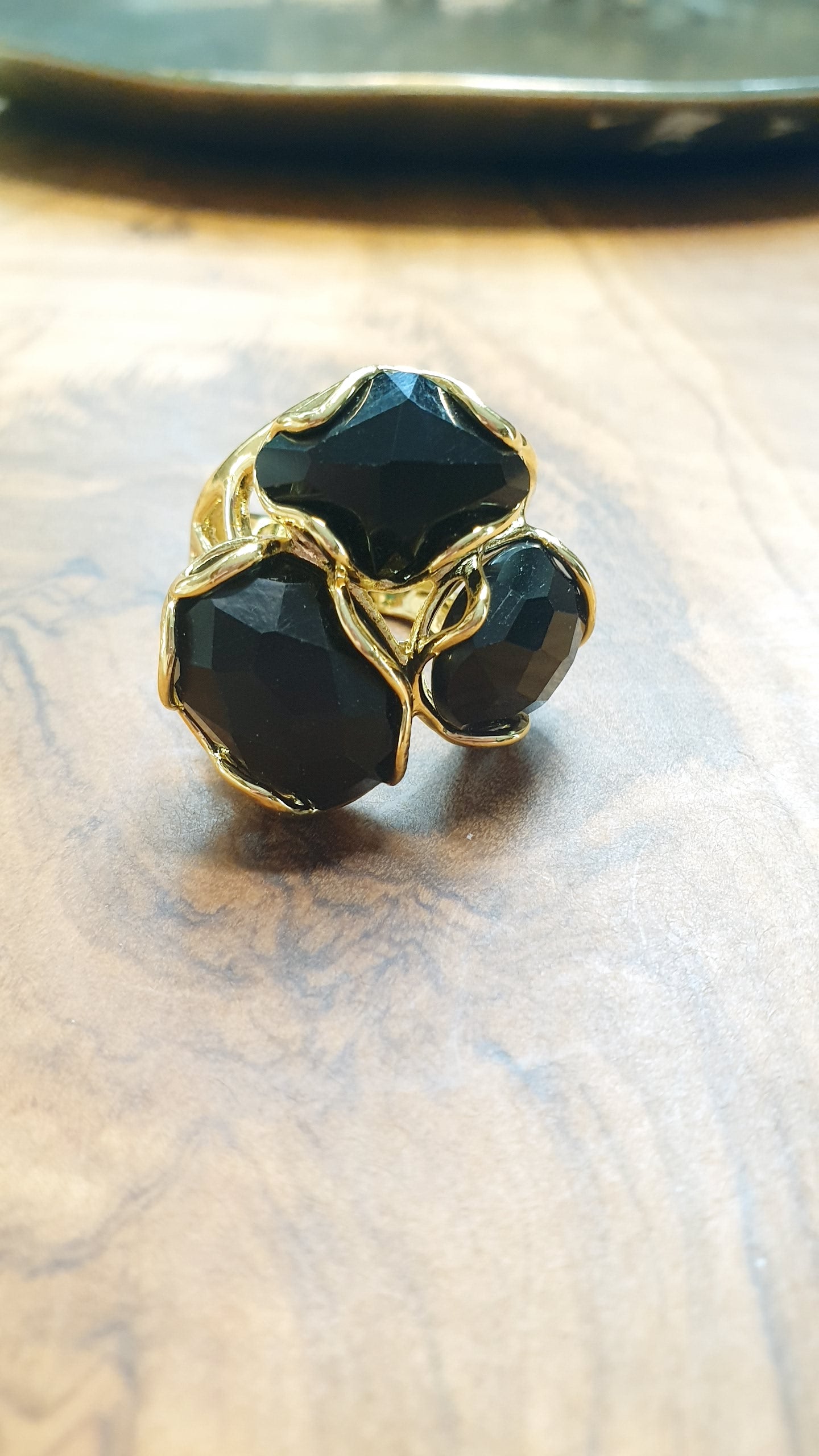 Anello in bronzo con onice