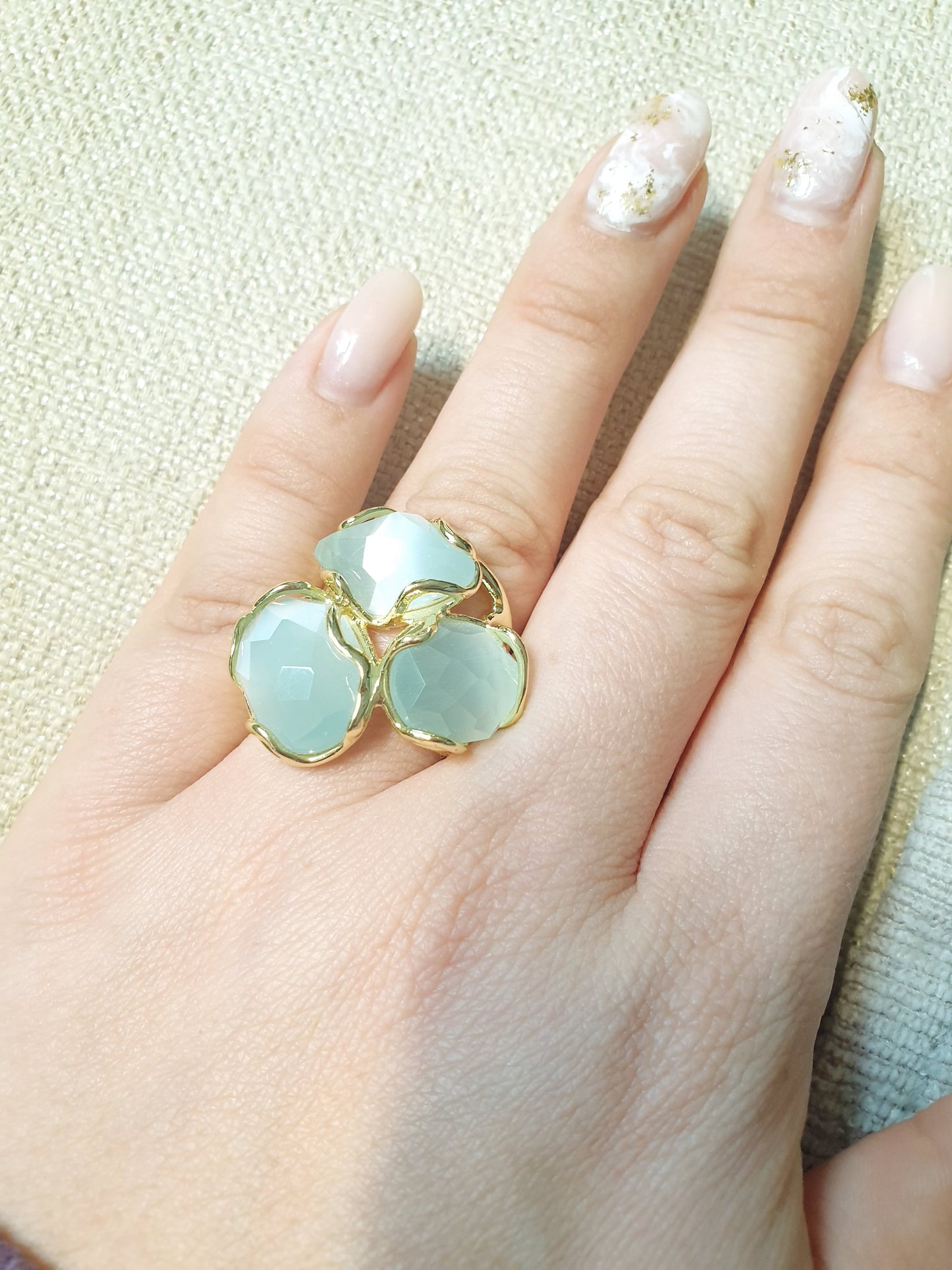Anello in bronzo con occhio di gatto