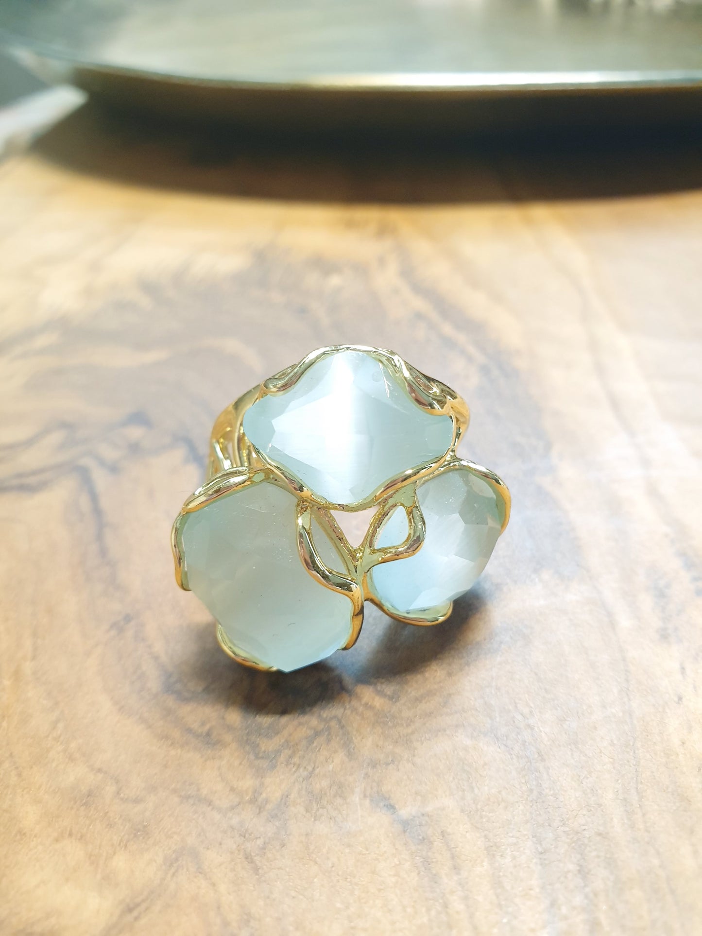 Anello in bronzo con occhio di gatto