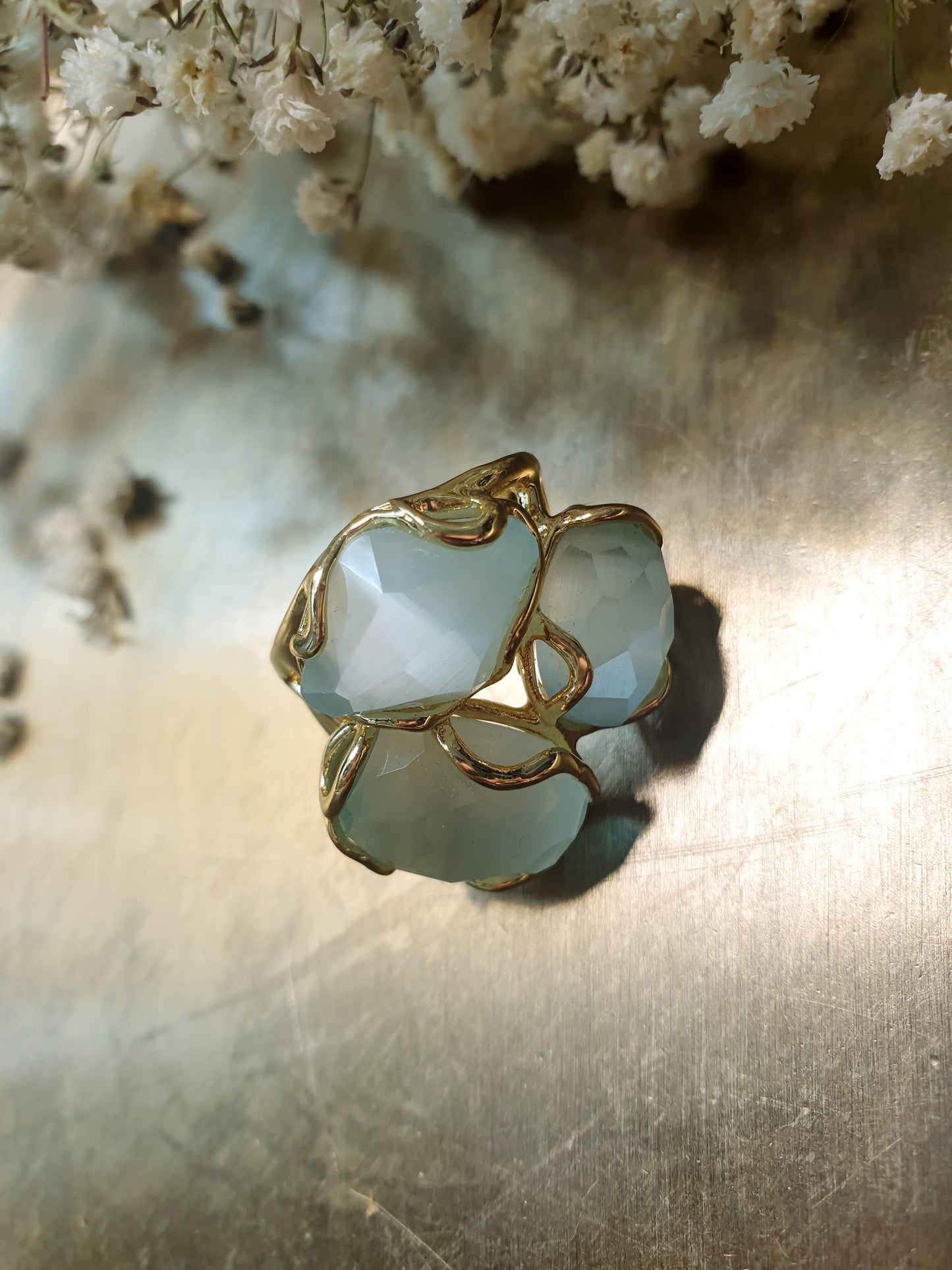 Anello in bronzo con occhio di gatto