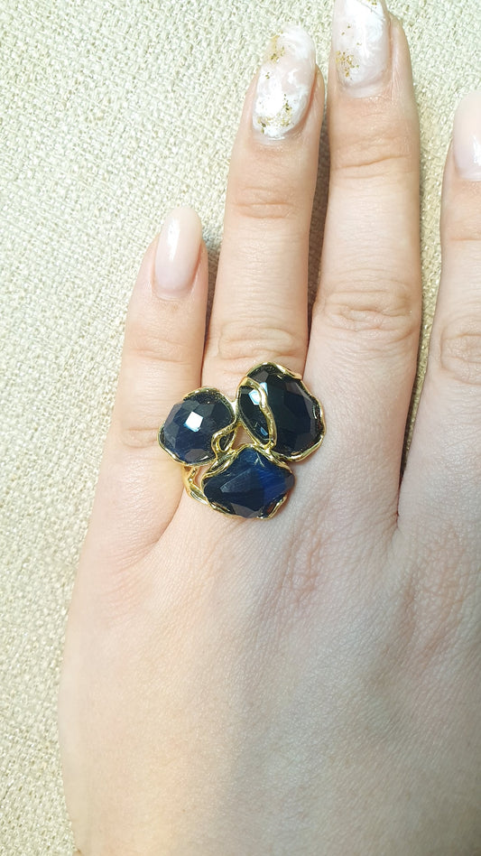 Anello in bronzo con agata blu